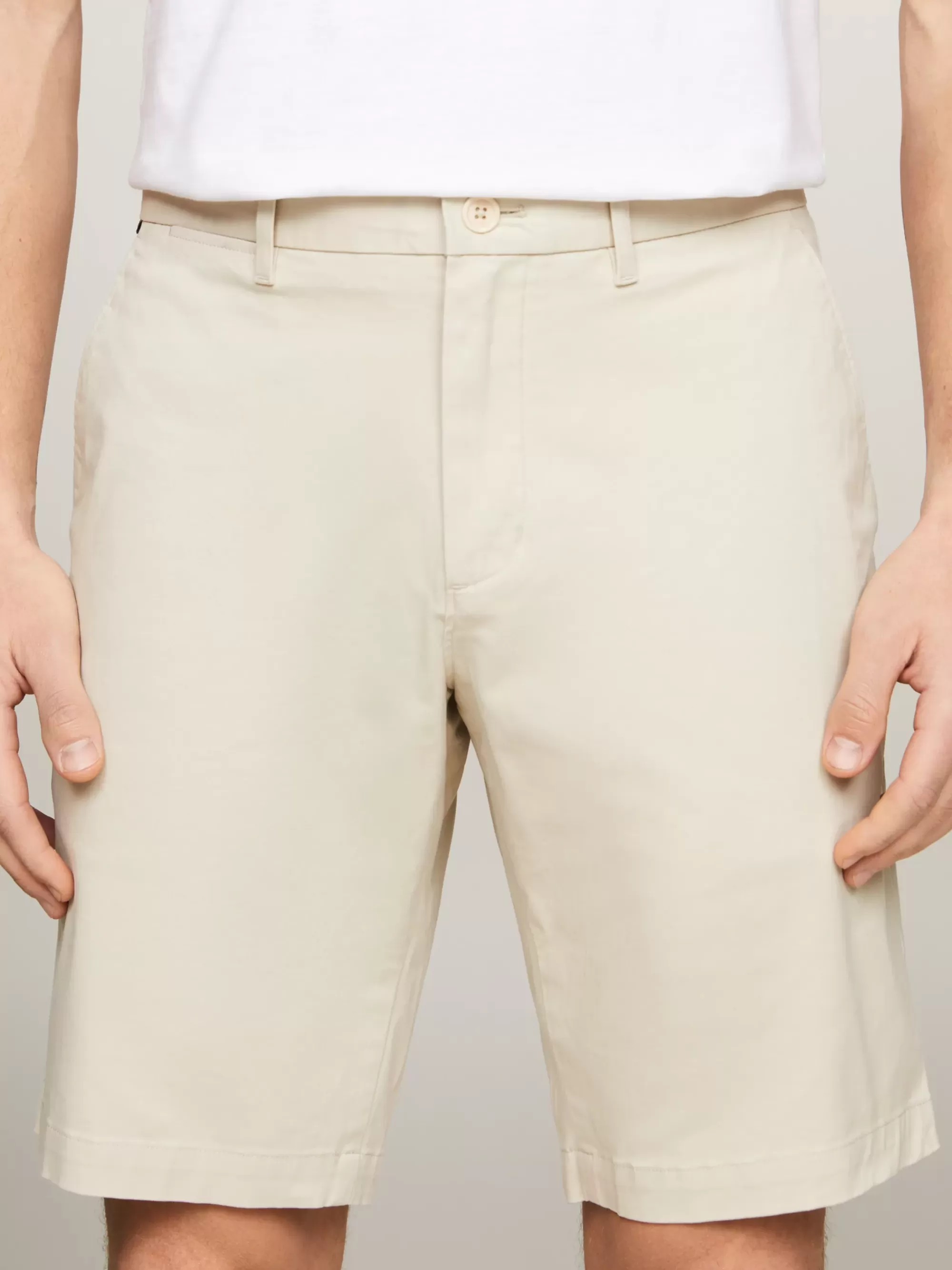 Korte Broeken*Tommy Hilfiger 1985 Harlem Regular Chino-short BLEACHED STONE