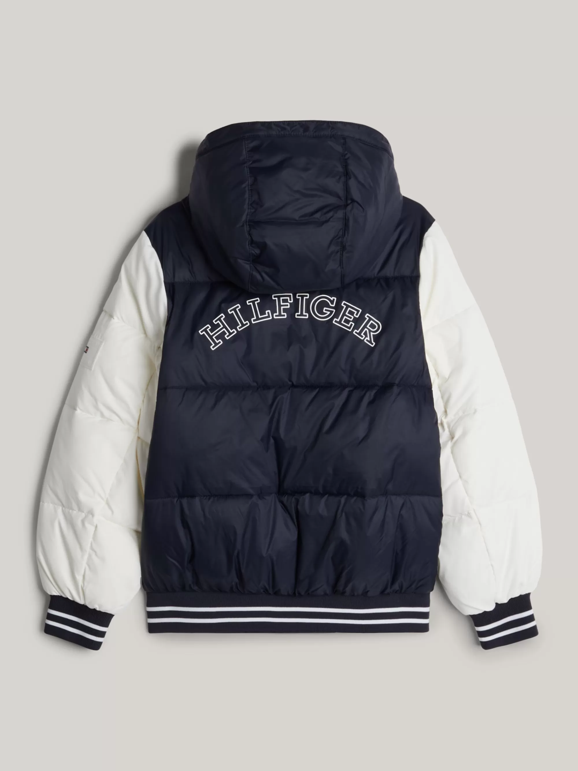 Jassen*Tommy Hilfiger Adaptive Colour-blocked Pufferjack DESERT SKY COLORBLOCK
