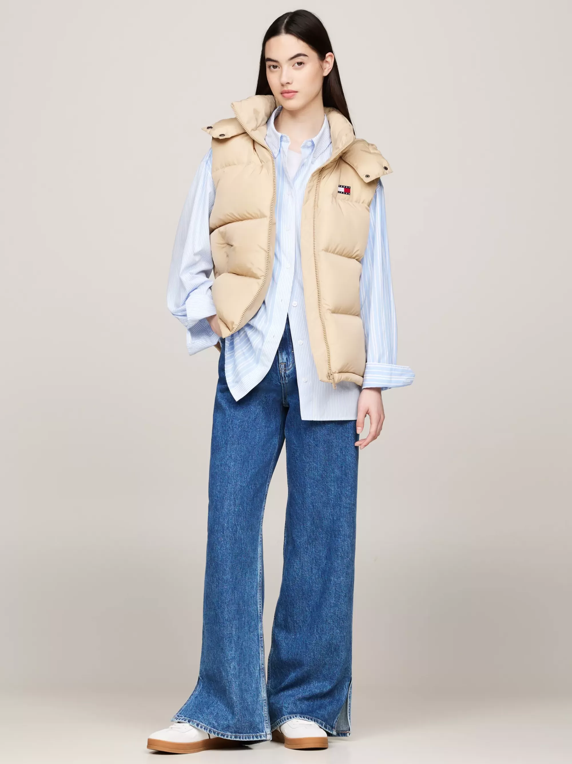 Jassen & Jacks*Tommy Hilfiger Alaska Pufferbodywarmer Met Dons En Capuchon GENTLE GOLD