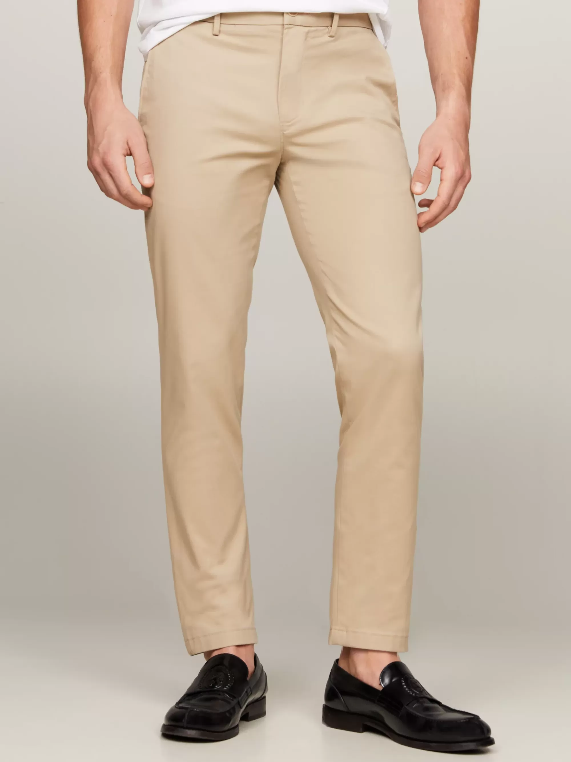 Broeken*Tommy Hilfiger Bleecker Chino Van Stretchkatoen BATIQUE KHAKI