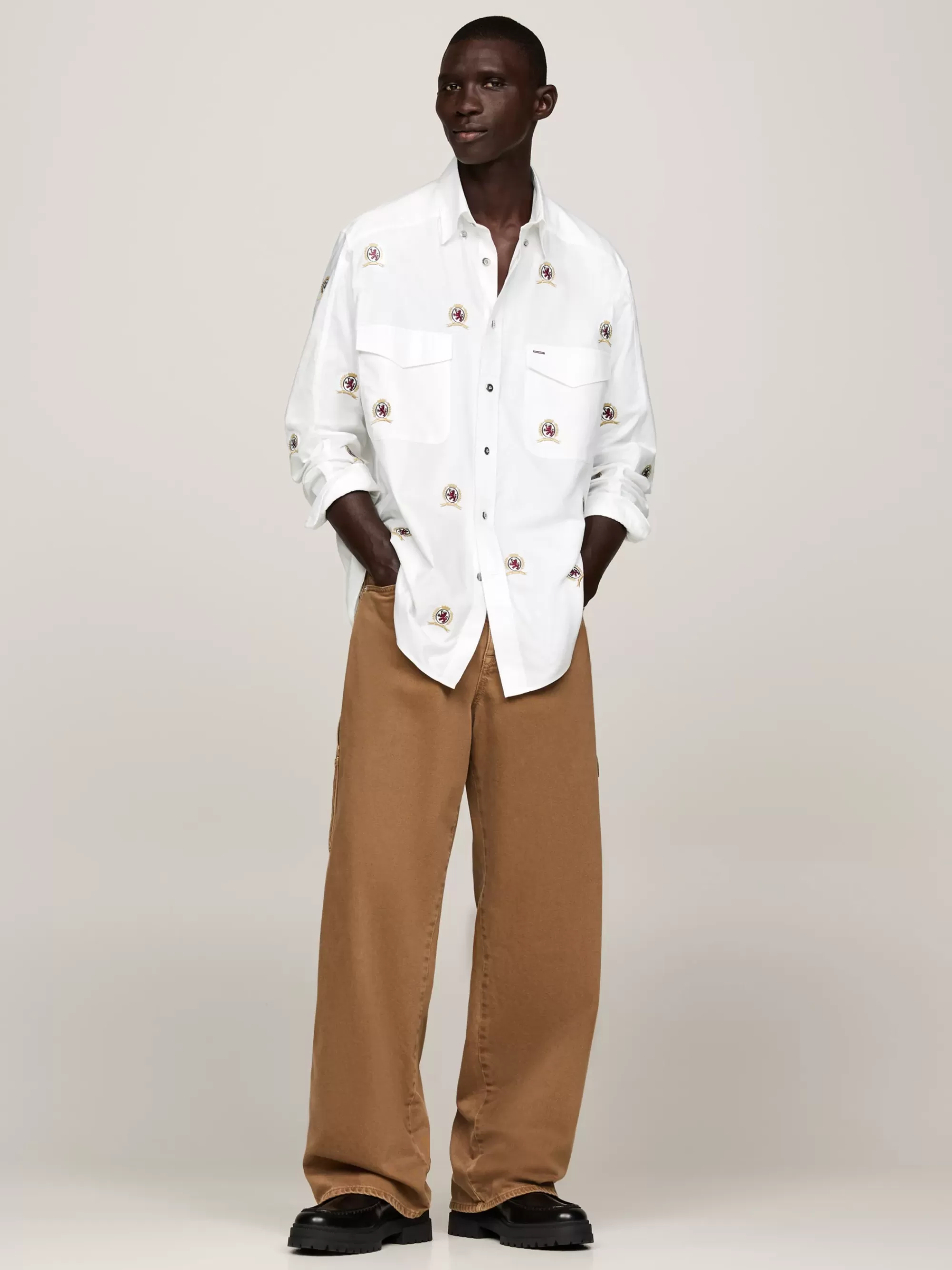 Overhemden*Tommy Hilfiger Boxy Fit Overhemd Met Geborduurde Emblemen ECRU