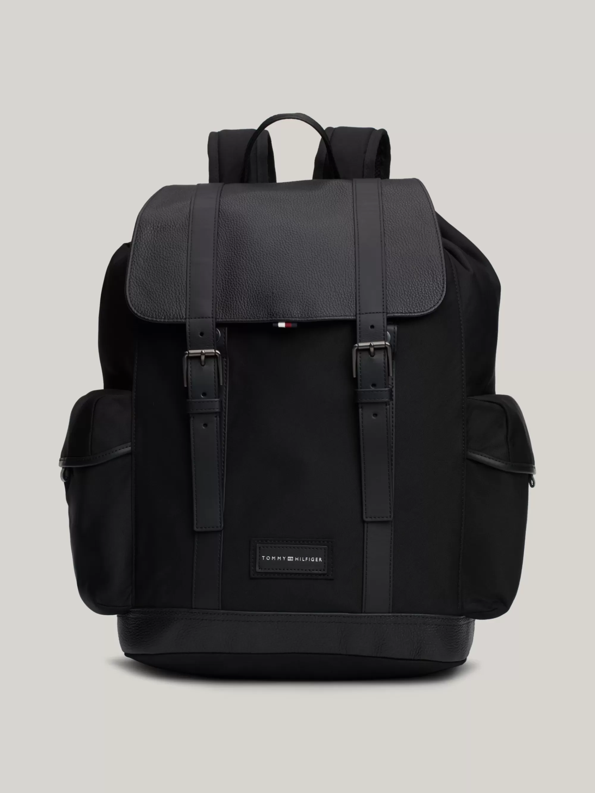 Rugzakken*Tommy Hilfiger Casual Rugzak Met Flap En Gemengde Texturen BLACK