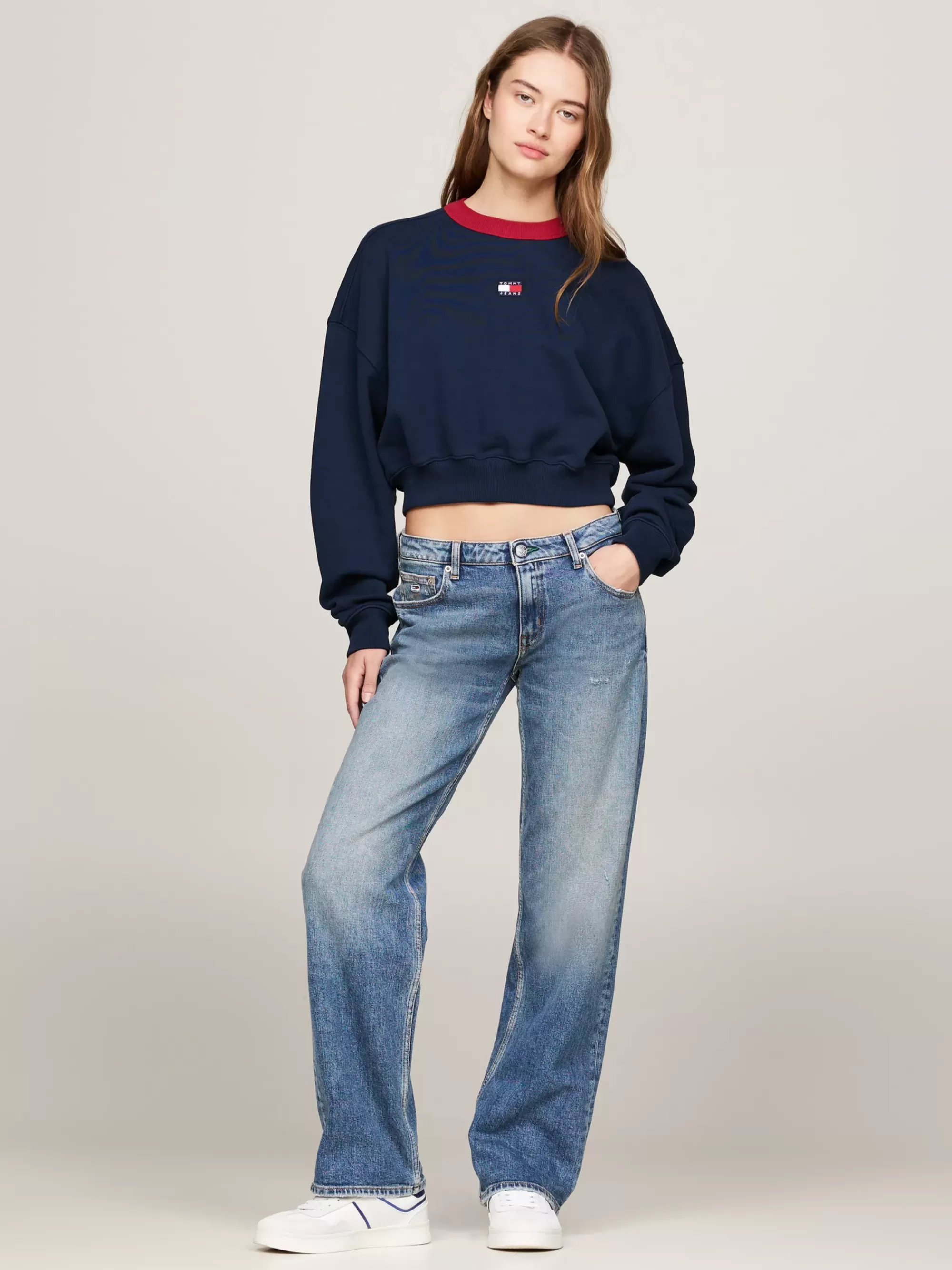 Sweatshirts & Hoodies*Tommy Hilfiger Cropped Relaxed Fit Sweatshirt Met Badge DARK NIGHT NAVY