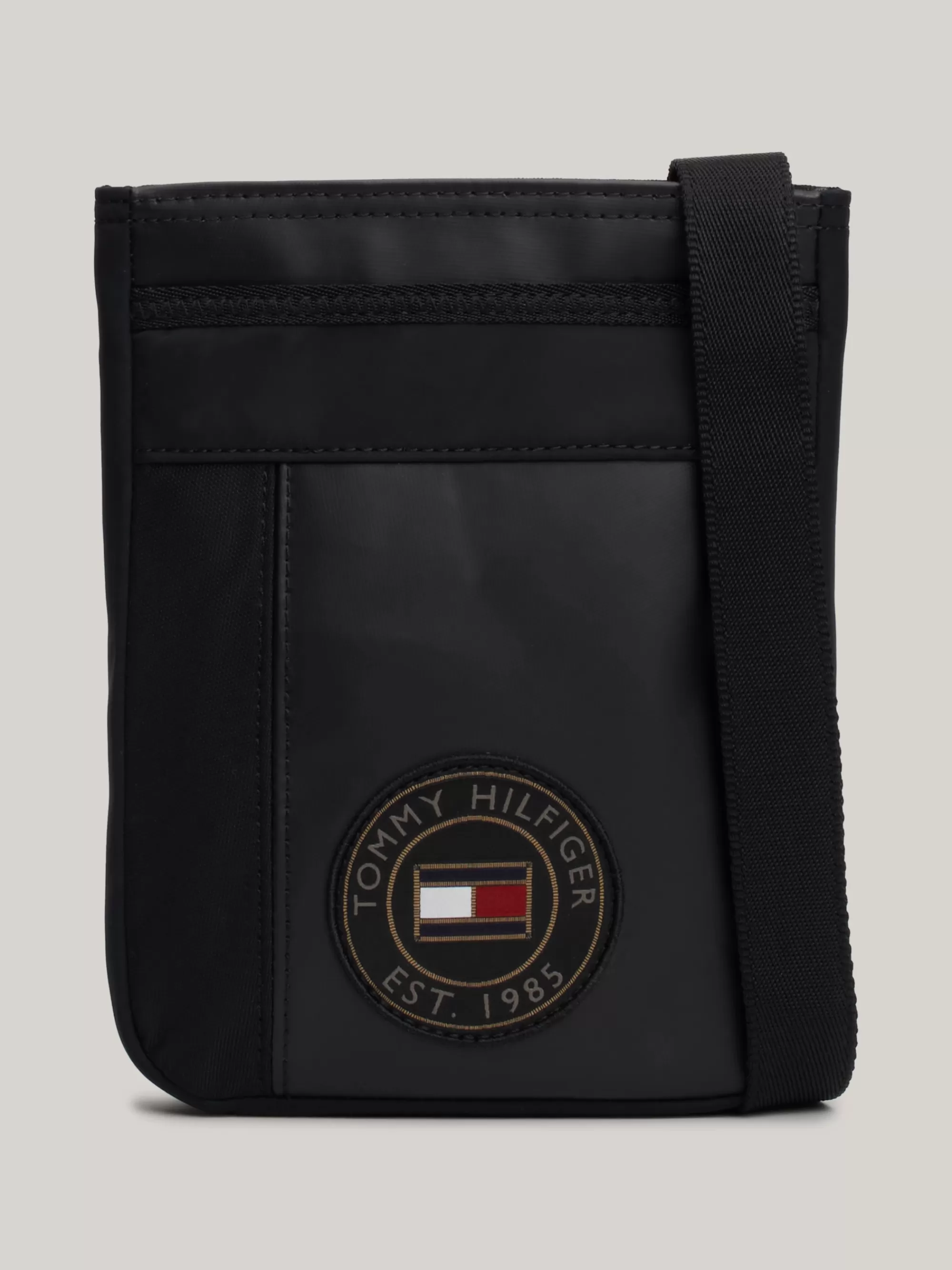 Crossbodytassen*Tommy Hilfiger Crossbodytas Met Logopatch En Texturen BLACK