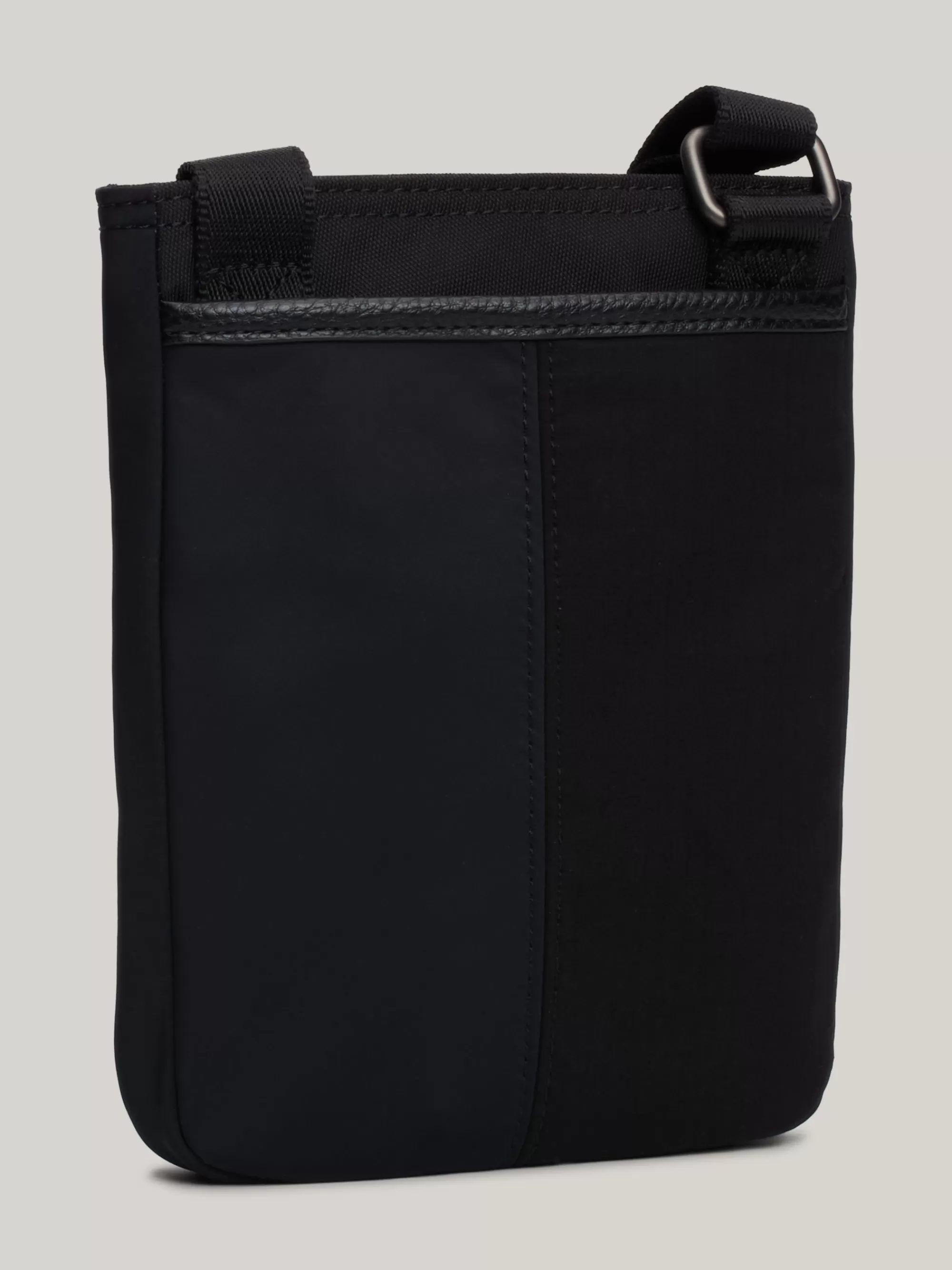 Crossbodytassen*Tommy Hilfiger Crossbodytas Met Logopatch En Texturen BLACK