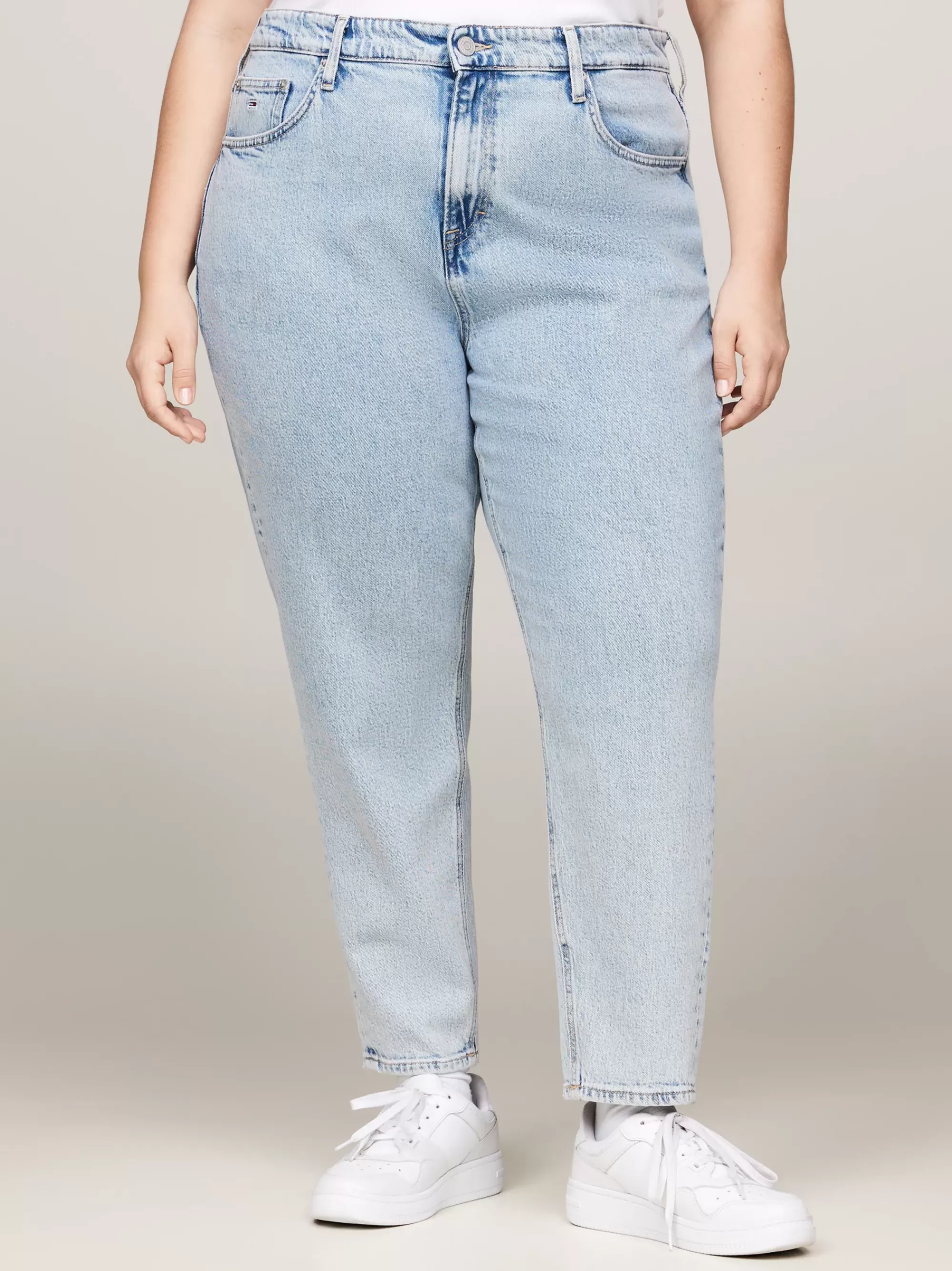 Curve Mode & Inclusieve Maten | Jeans*Tommy Hilfiger Curve Mom High Rise Tapered Jeans DENIM LIGHT