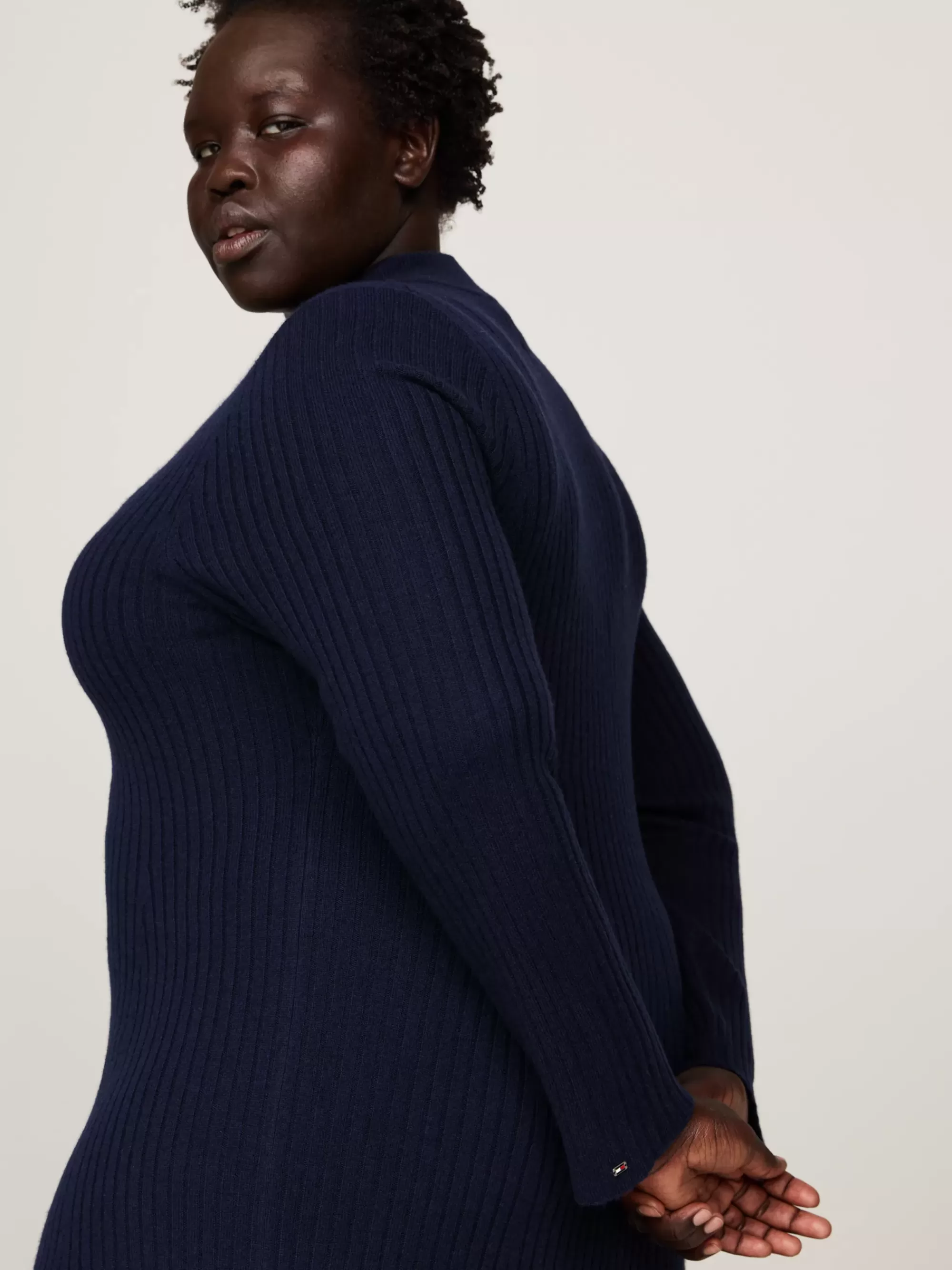 Jurken*Tommy Hilfiger Curve Slim Fit Midi-sweaterjurk Met Kasjmier DESERT SKY