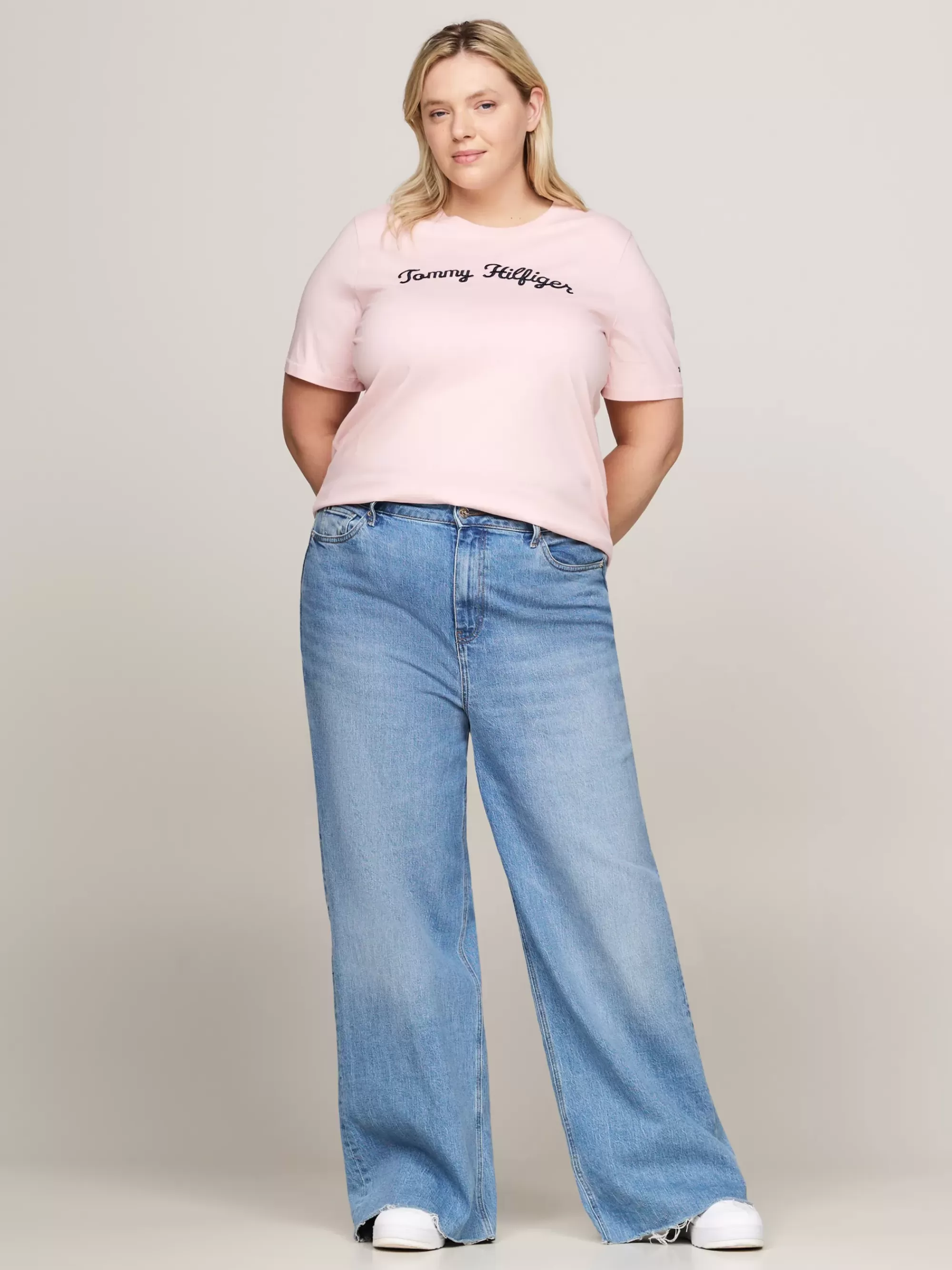 Curve Mode & Inclusieve Maten | T-Shirts*Tommy Hilfiger Curve T-shirt Met Geborduurd Scriptlogo DELICATE PINK