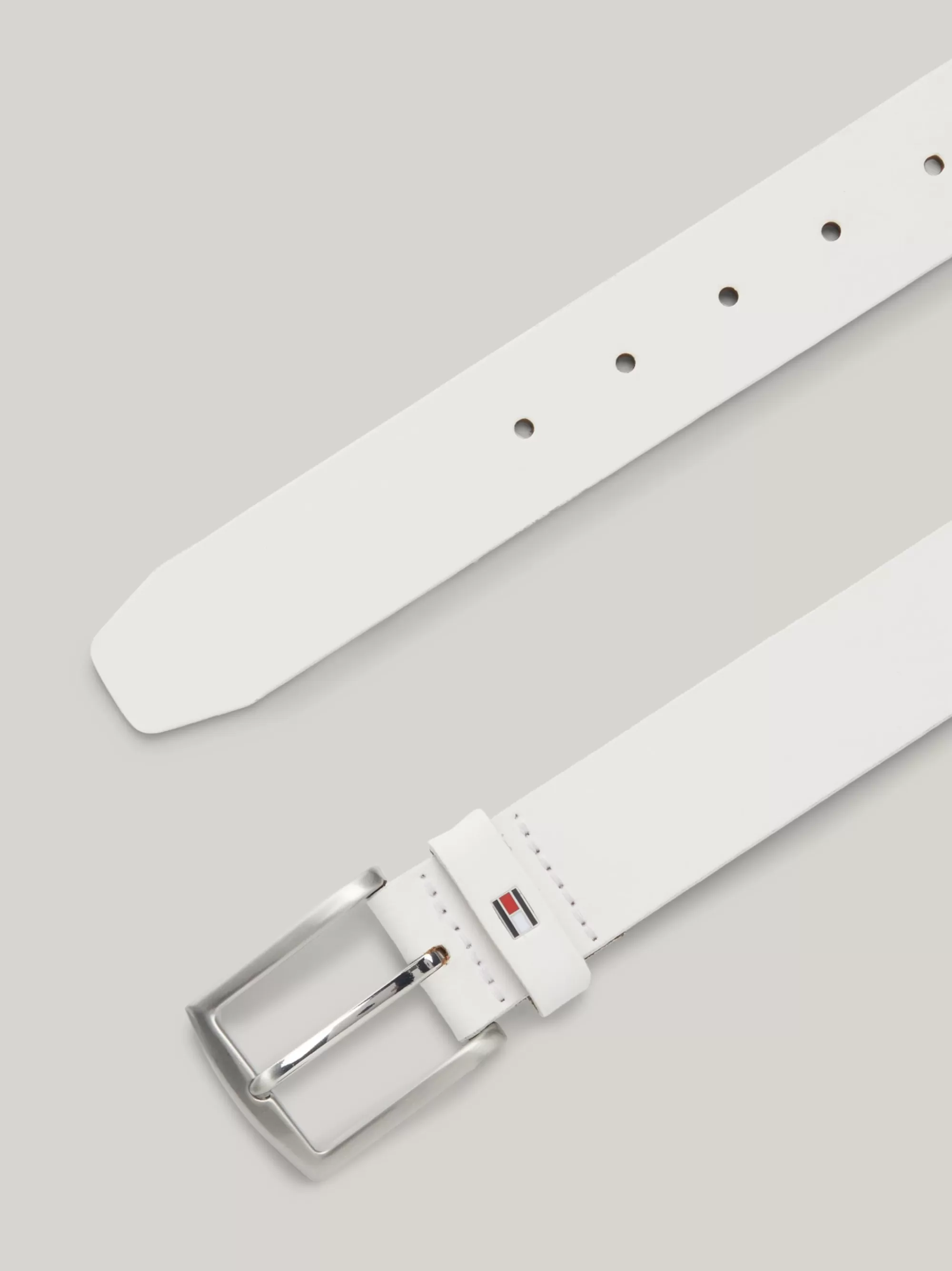 Riemen*Tommy Hilfiger Denton Leren Riem Met Vlag Op De Lus OPTIC WHITE