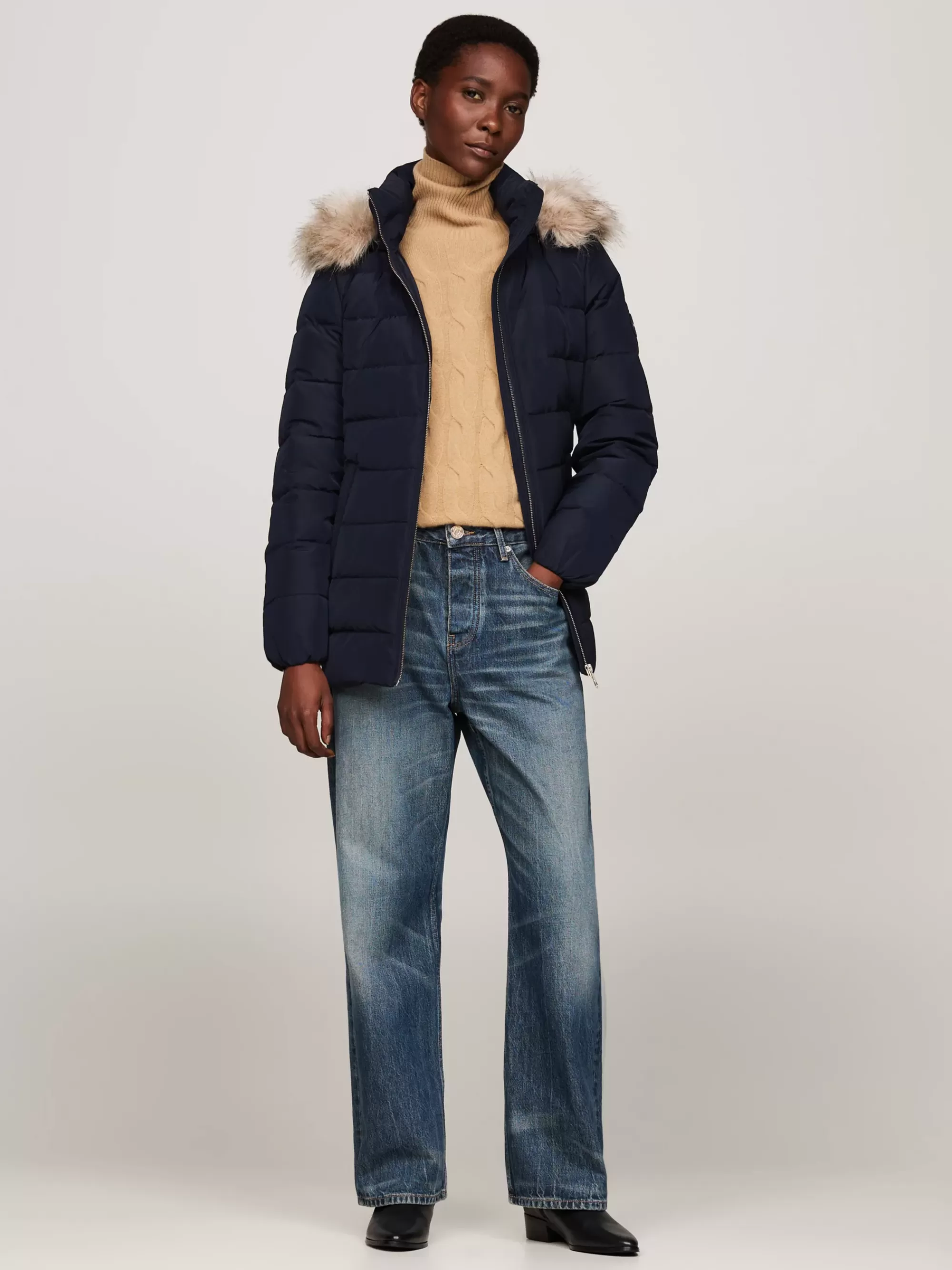Jassen & Jacks*Tommy Hilfiger Donsjack Met Imitatiebont Op De Capuchon DESERT SKY