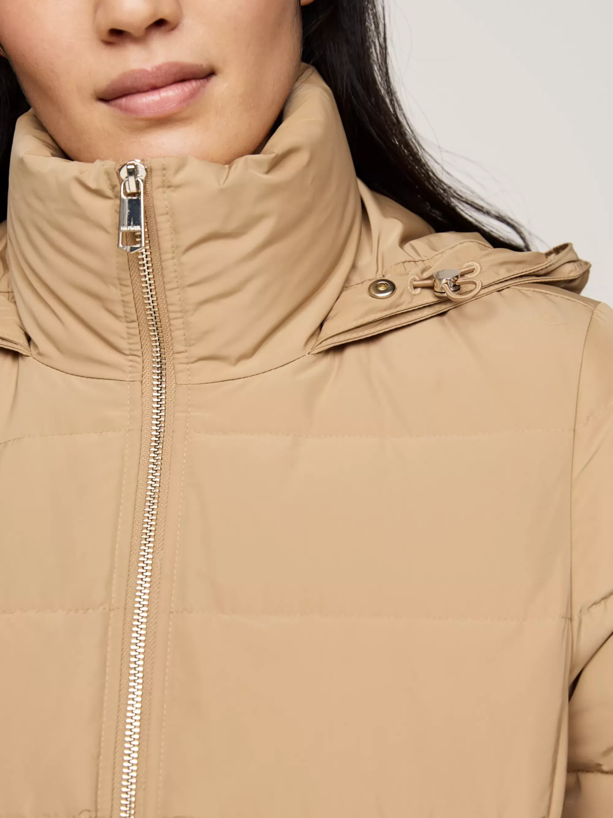 Jassen & Jacks*Tommy Hilfiger Donsjas Met Capuchon Met Imitatiebont CLASSIC KHAKI
