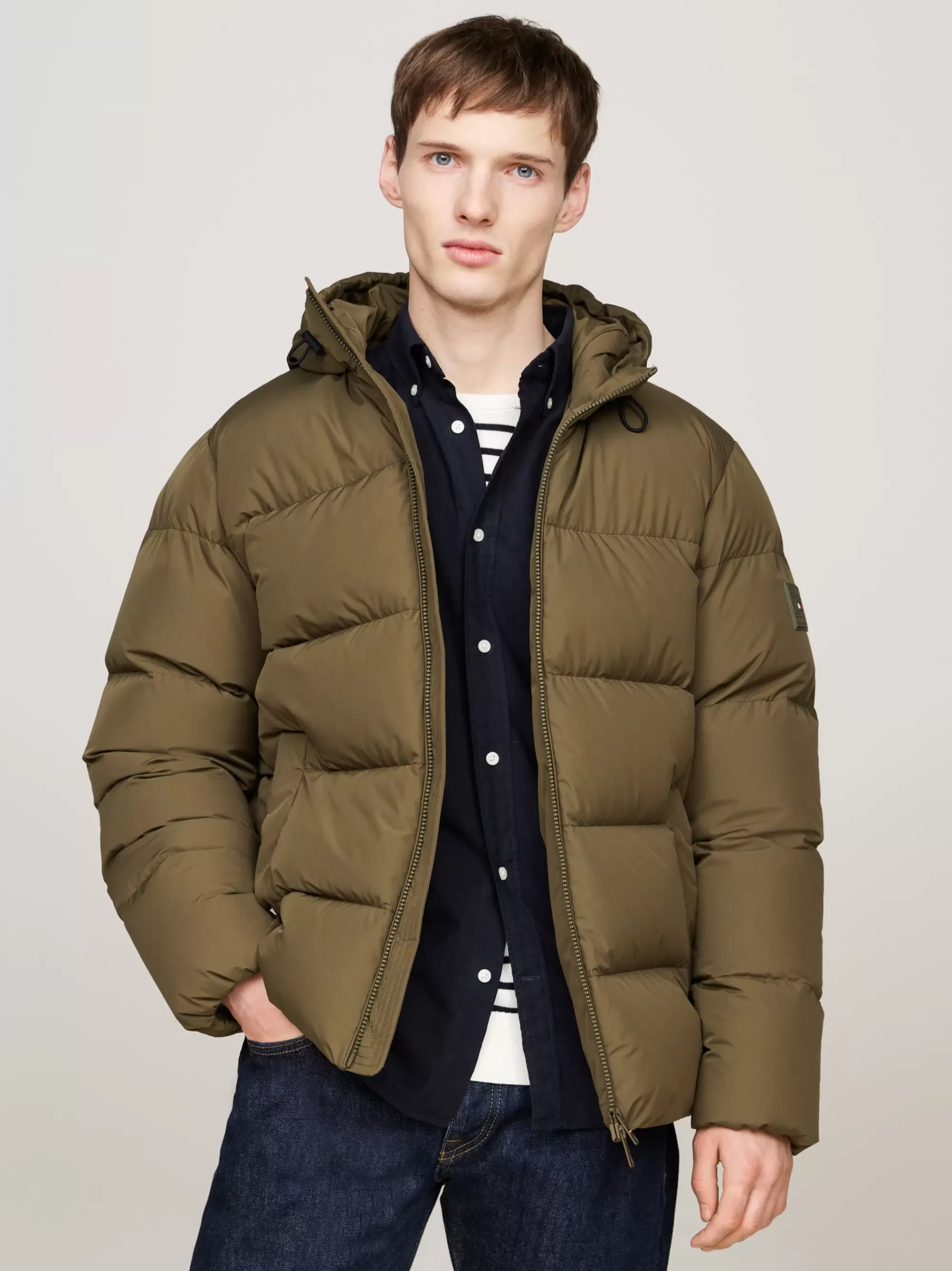 Jassen & Jacks*Tommy Hilfiger Donspufferjack Met Capuchon ARMY GREEN