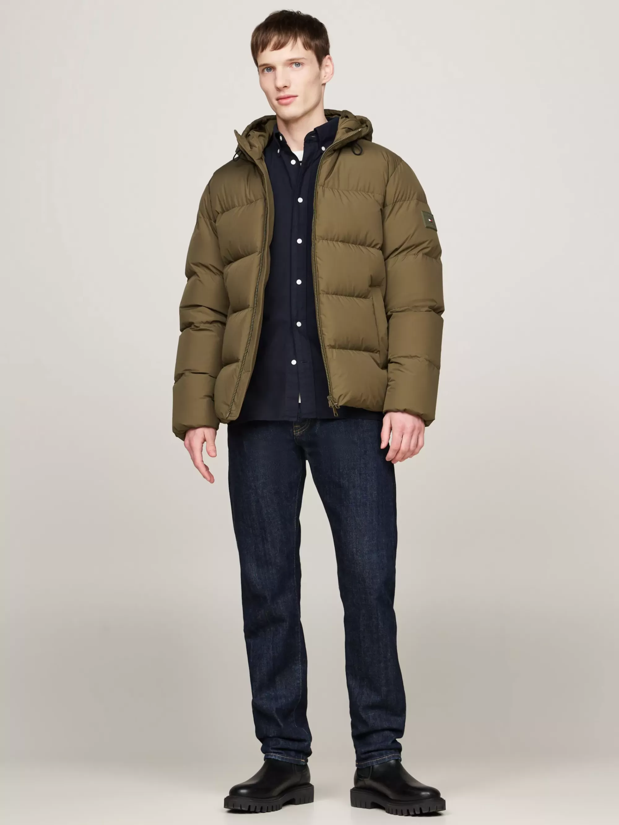 Jassen & Jacks*Tommy Hilfiger Donspufferjack Met Capuchon ARMY GREEN