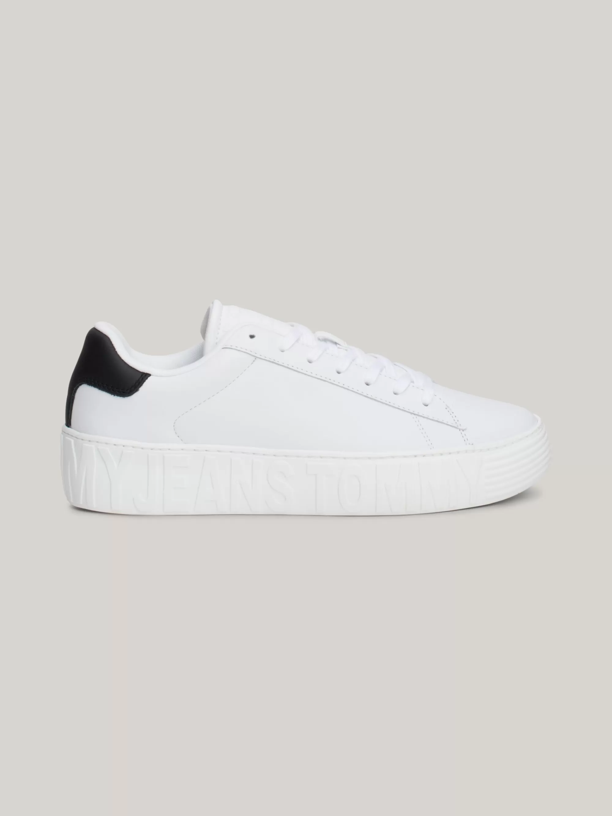 White Trainers | Sneakers*Tommy Hilfiger Essential Chunky Leren Sneaker Met Reliëflogo WHITE