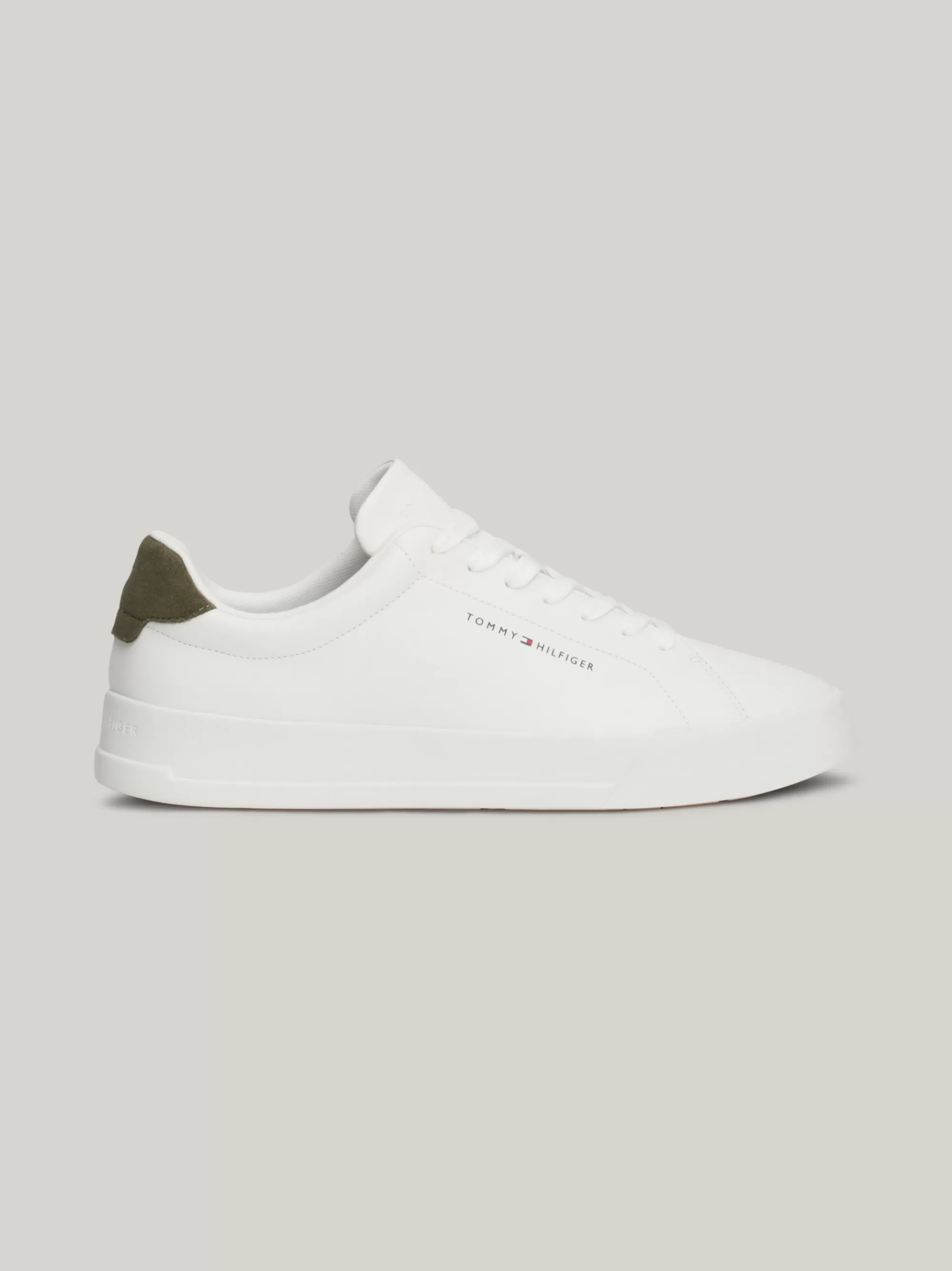 White Trainers | Sneakers*Tommy Hilfiger Essential Court Sneaker Van Gegranuleerd Leer ARMY GREEN