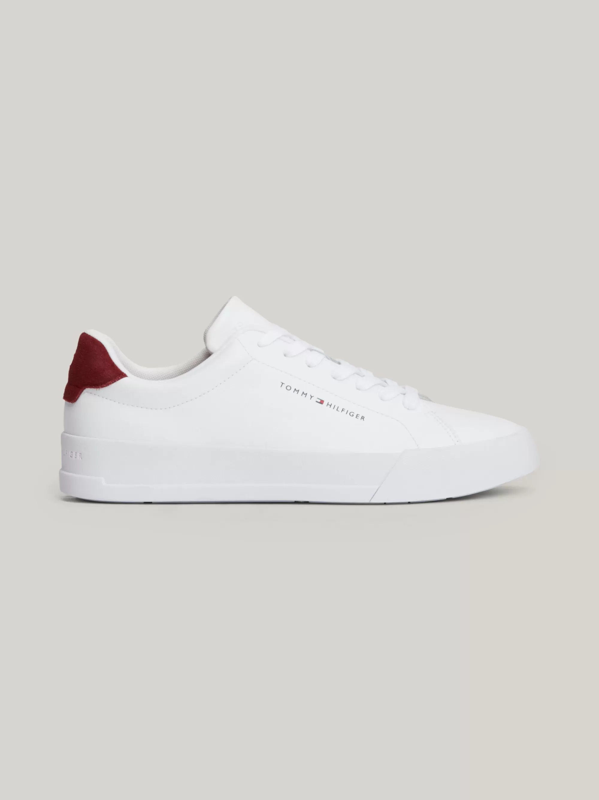 White Trainers | Sneakers*Tommy Hilfiger Essential Court Sneaker Van Gegranuleerd Leer ROUGE