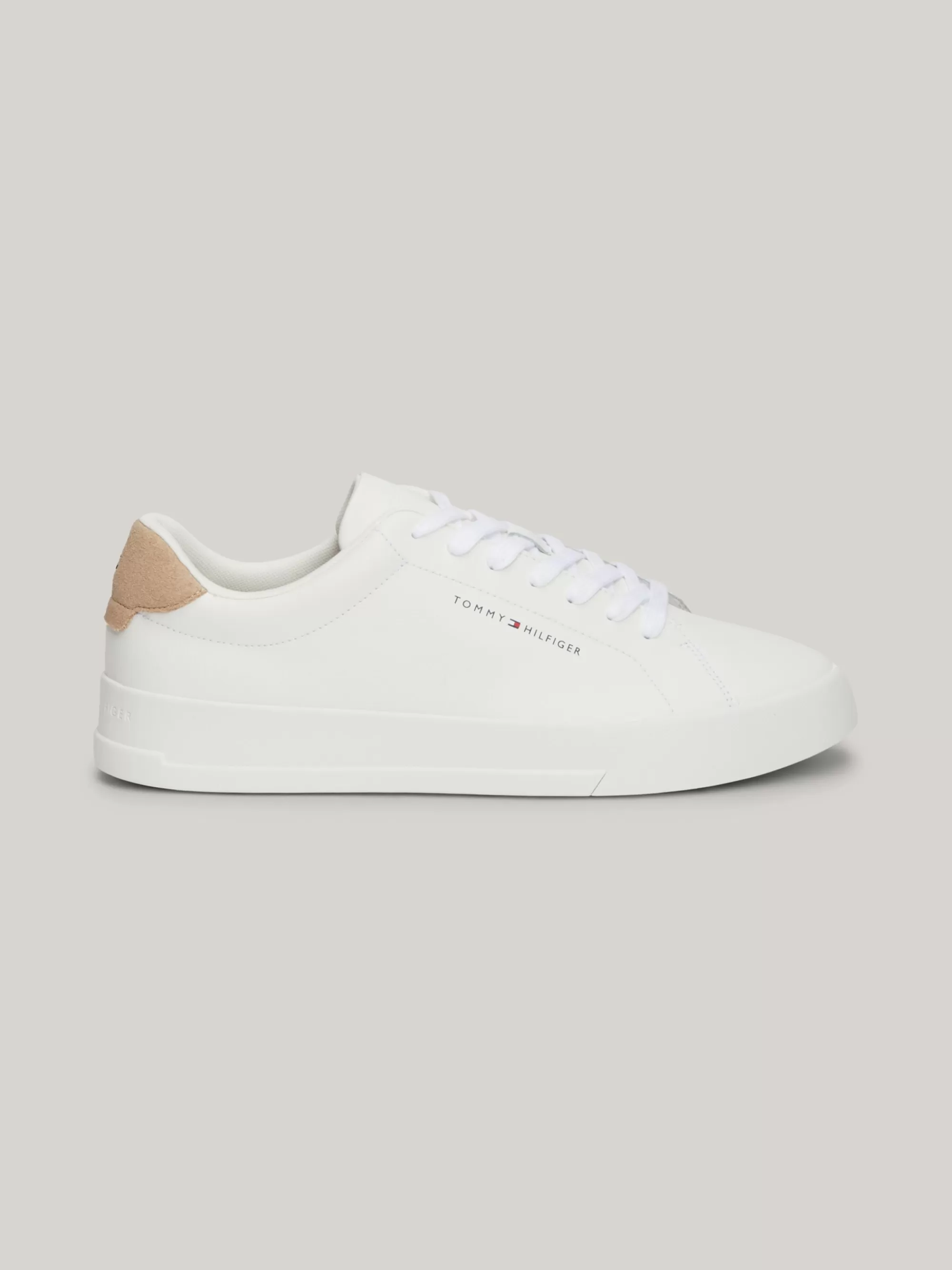White Trainers | Sneakers*Tommy Hilfiger Essential Court Sneaker Van Gegranuleerd Leer ECRU