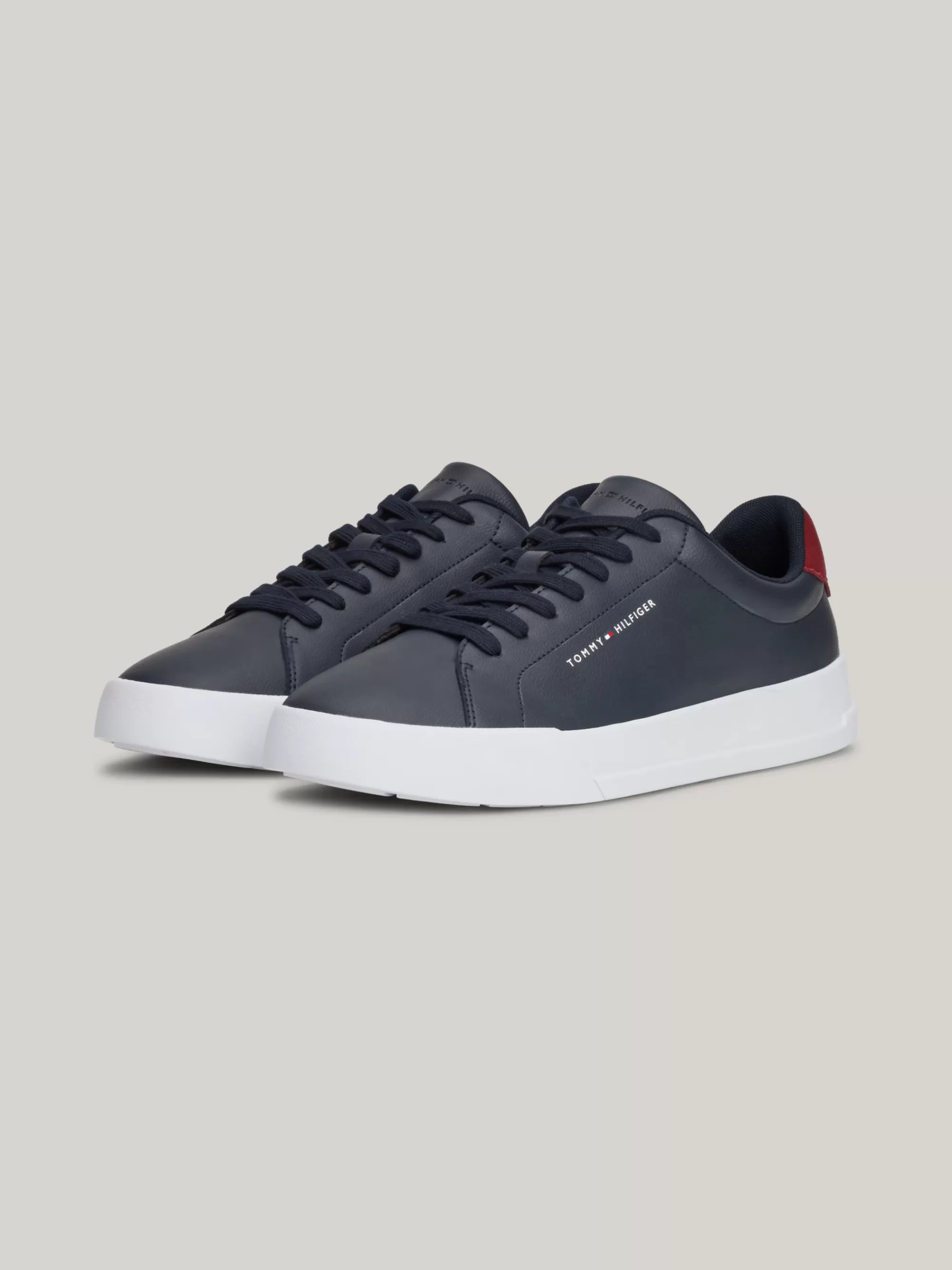 Sneakers*Tommy Hilfiger Essential Court Sneaker Van Gegranuleerd Leer DESERT SKY