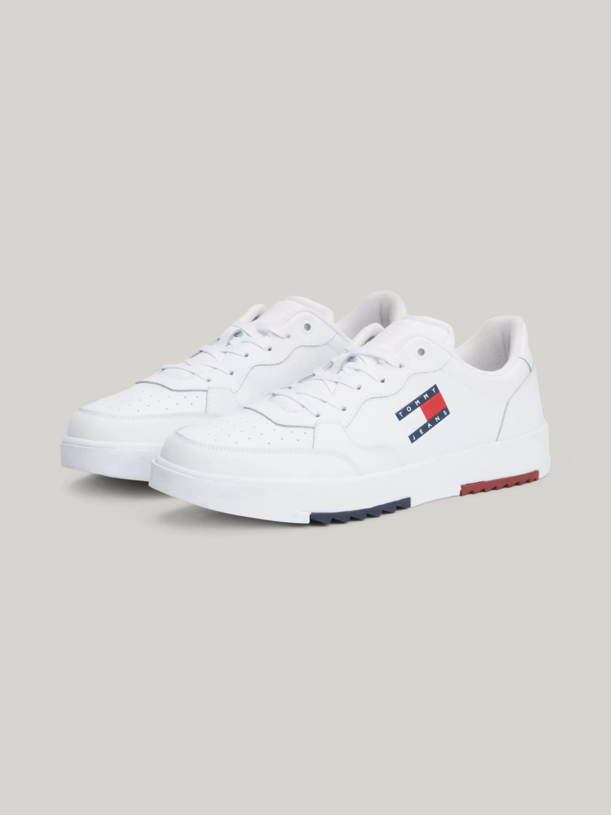White Trainers | Sneakers*Tommy Hilfiger Essential Leren Sneaker Met Gekartelde Zool WHITE