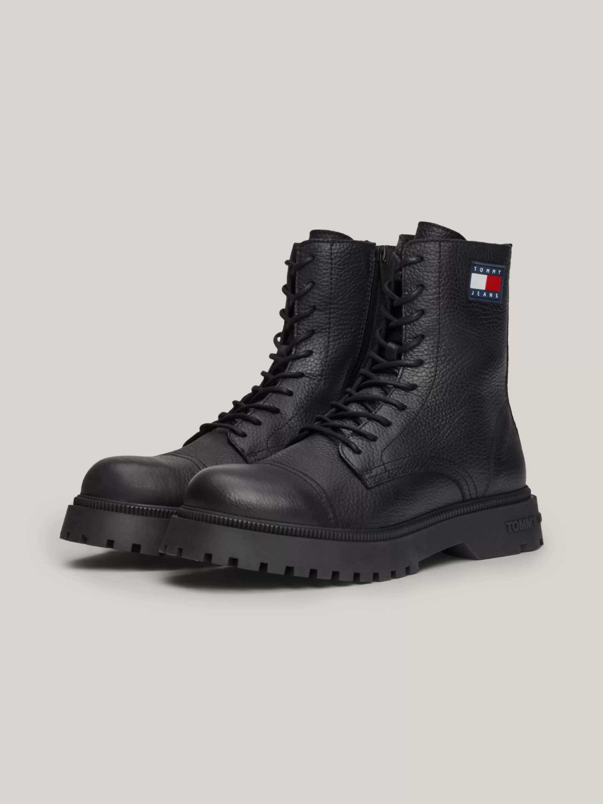 Veterboots | Laarzen*Tommy Hilfiger Gegranuleerde Leren Veterlaars Met Profielzool BLACK