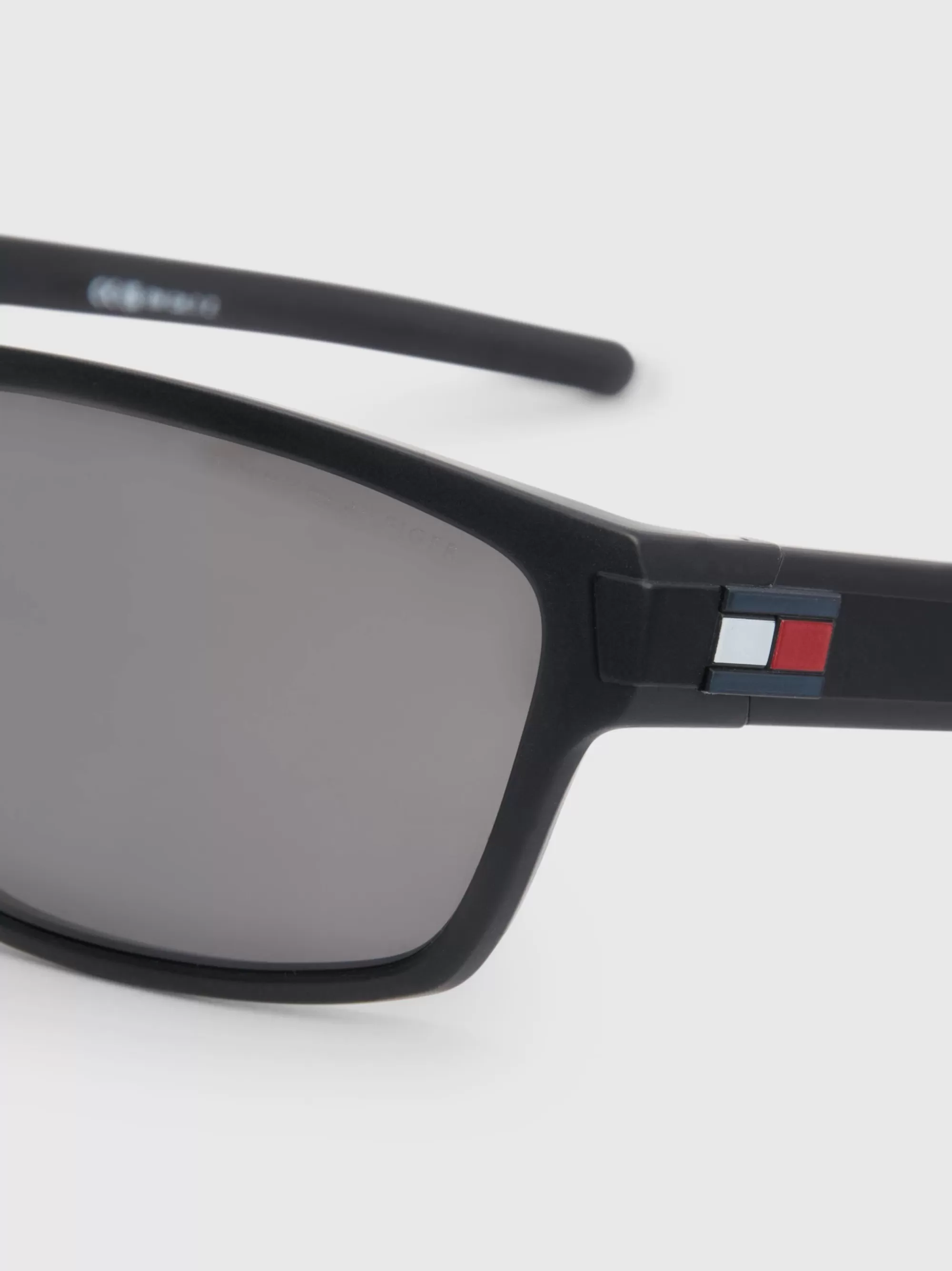 Zonnebrillen*Tommy Hilfiger Gepolariseerde Rechthoekige Zonnebril MATTE BLACK GREY