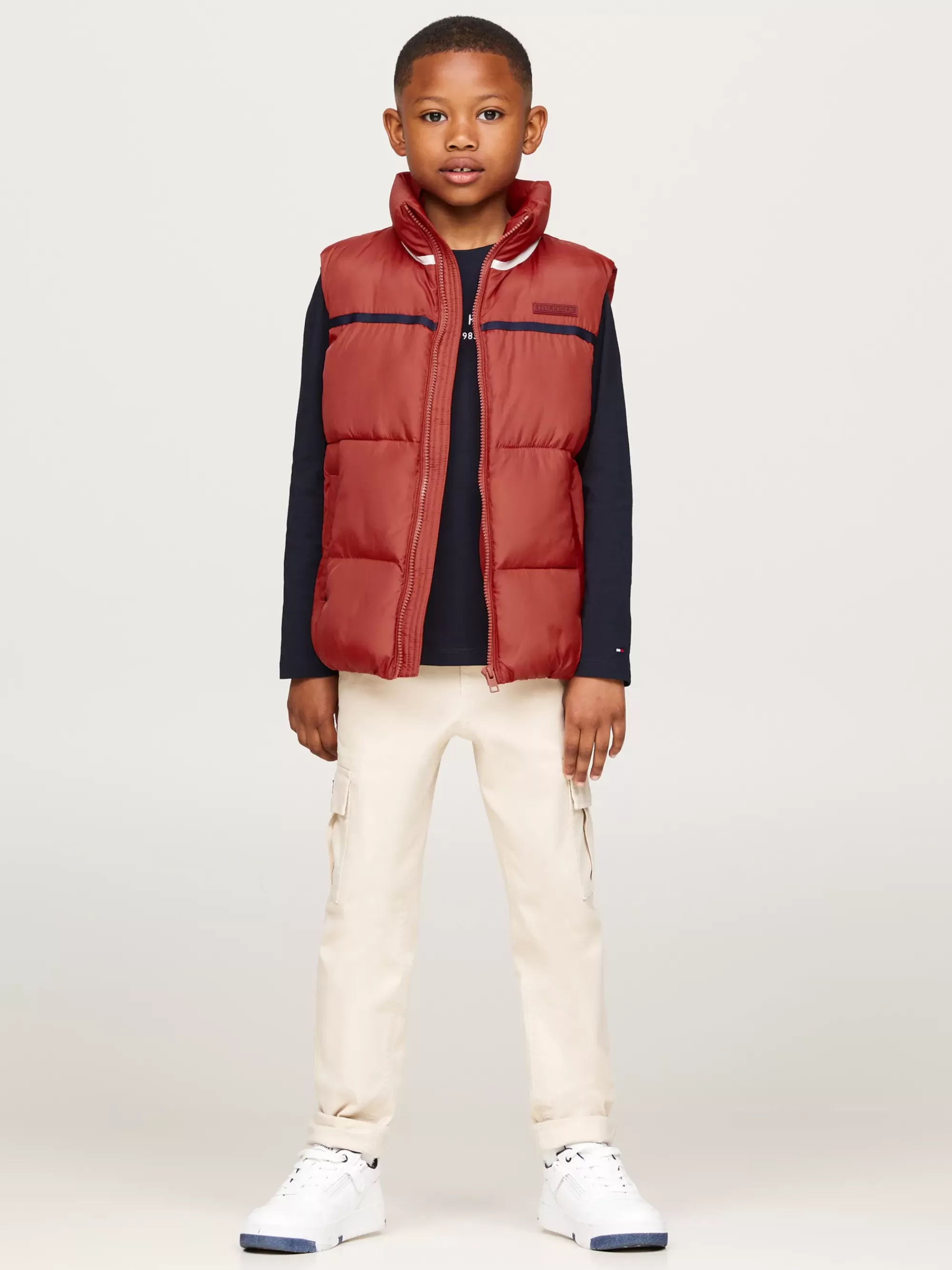 Jassen & Jacks | Jassen*Tommy Hilfiger Gewatteerde Bodywarmer Met Signature-streep DARK MAGMA