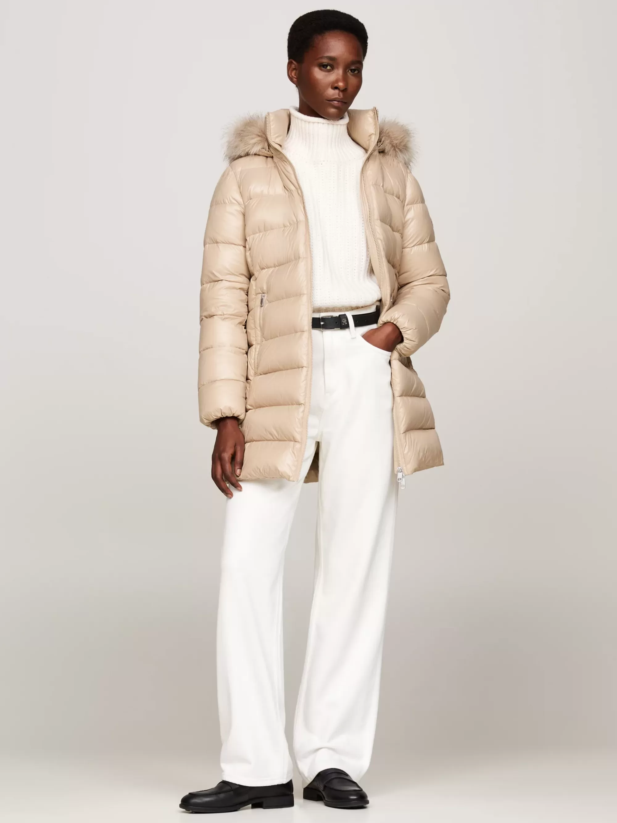 Jassen & Jacks*Tommy Hilfiger Glossy Donspufferjack Met Capuchon BEIGE