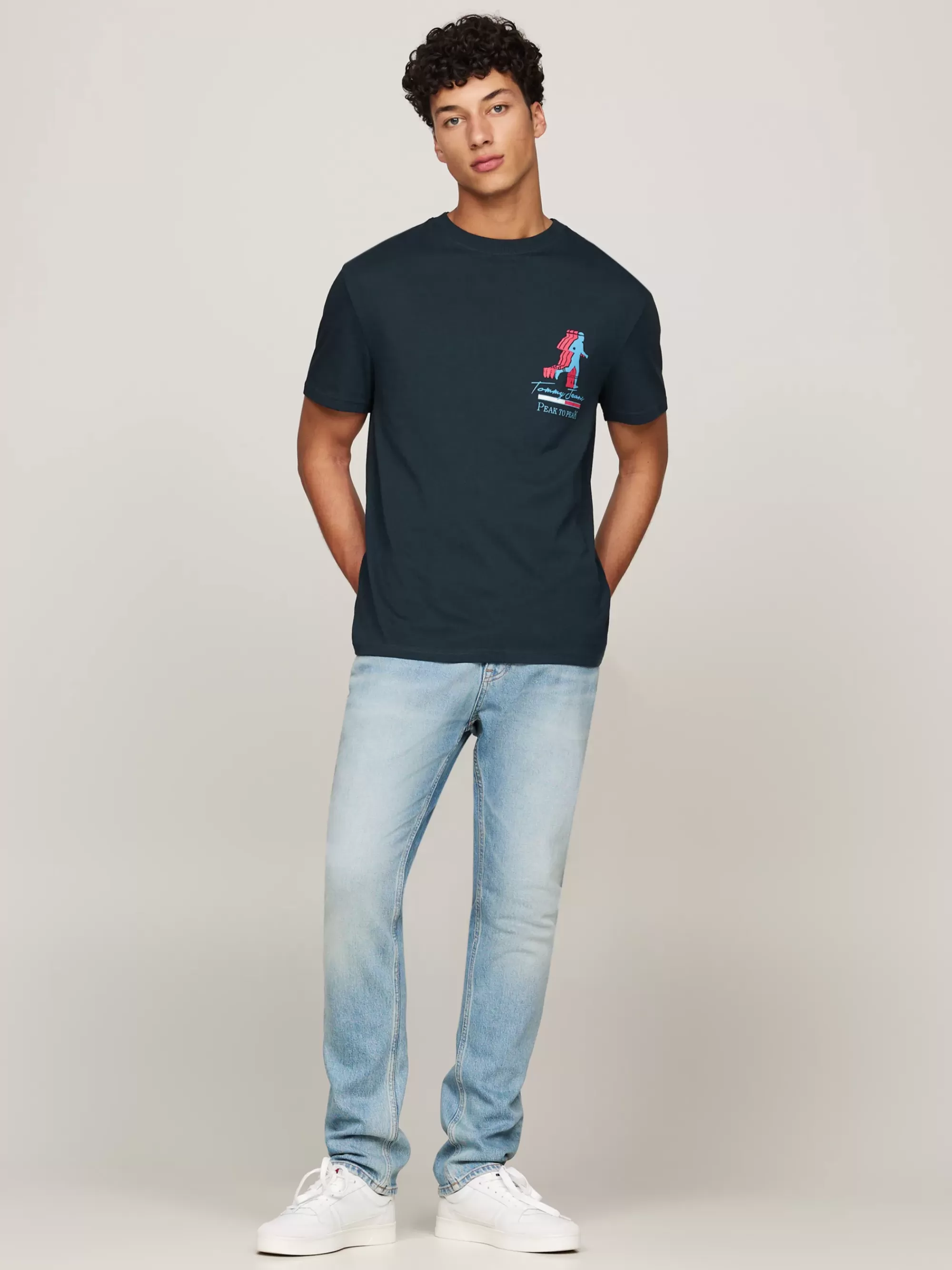 T-Shirts*Tommy Hilfiger Graphic T-shirt Met Slogan Op De Achterkant DARK NIGHT NAVY