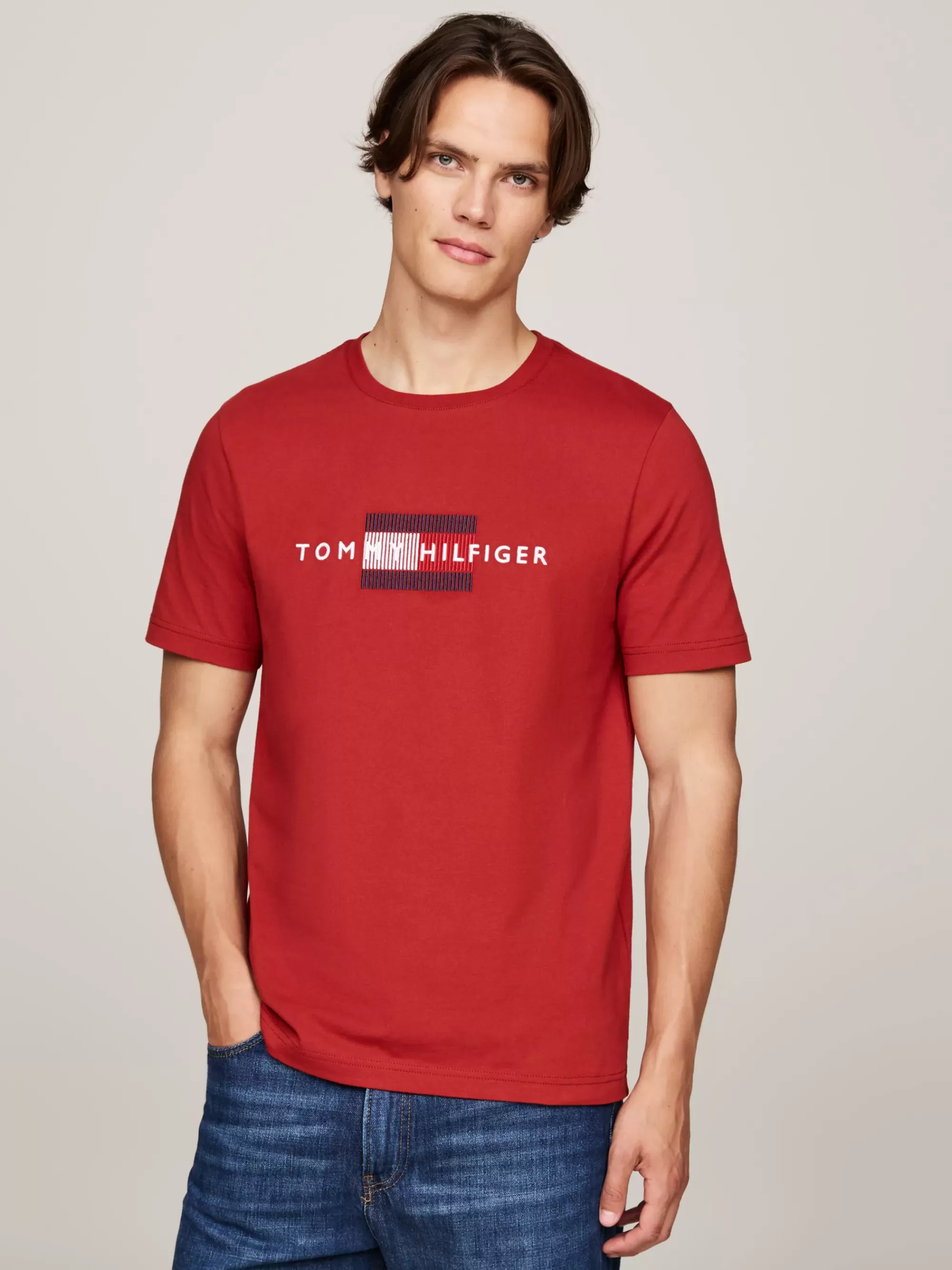 T-Shirts*Tommy Hilfiger Hilfiger Flag Geborduurd T-shirt DARK MAGMA