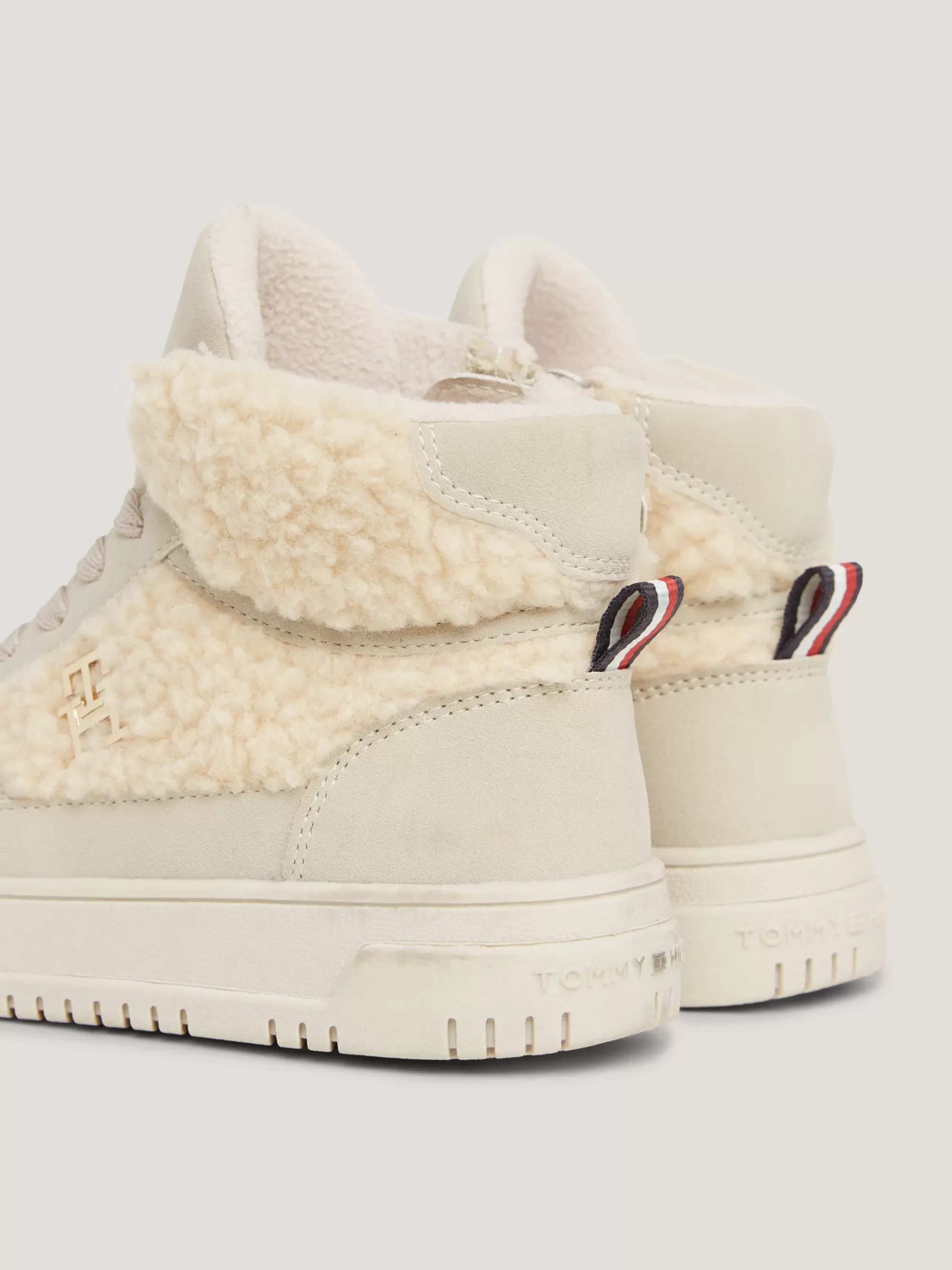 Schoenen & Accessoires*Tommy Hilfiger Hoge Sneaker Met Teddy Fleece En TH-monogram BEIGE