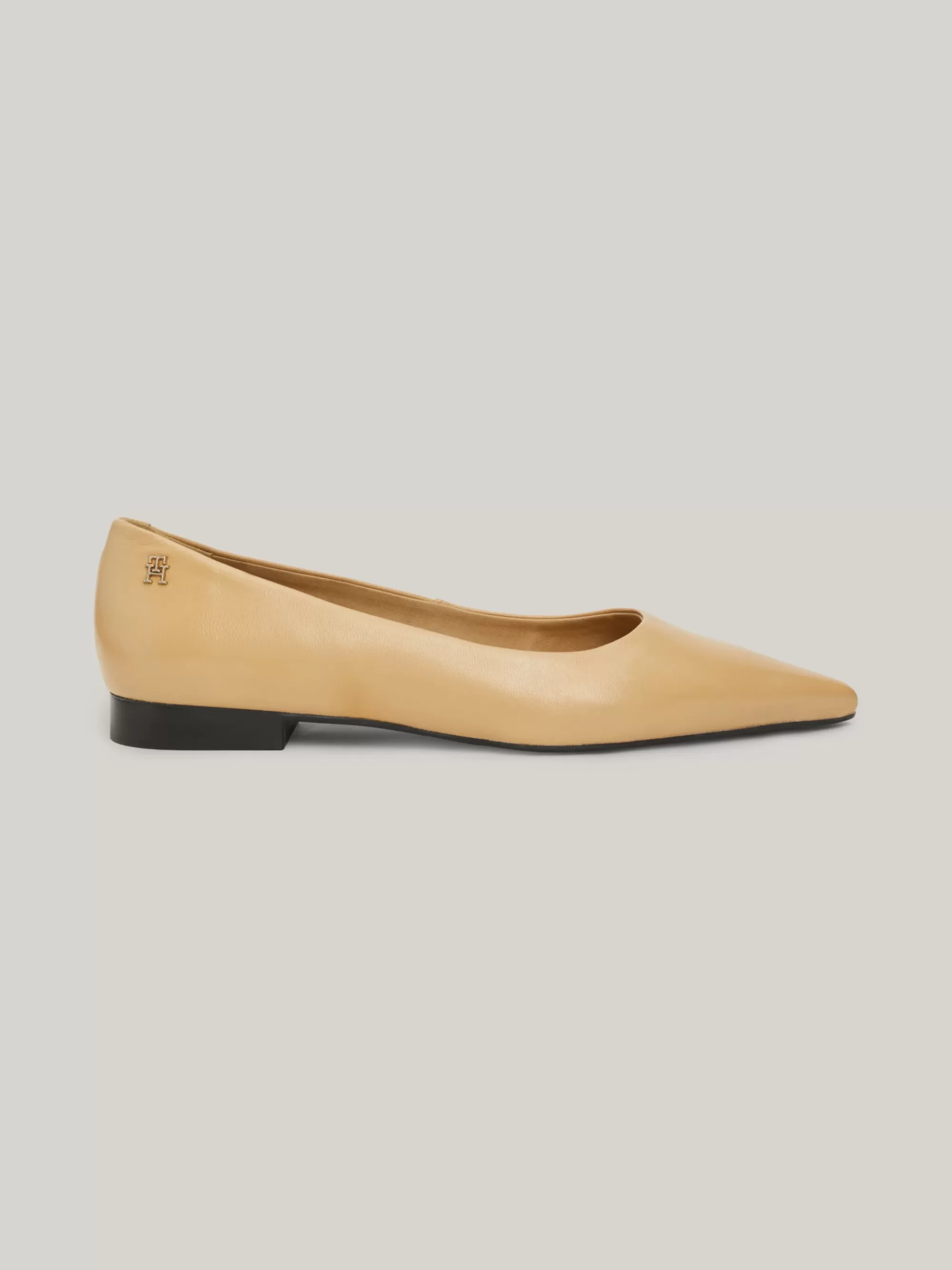 Ballerina's | Platte Schoenen*Tommy Hilfiger Leren Ballerina Met Spitse Neus En Monogram CLASSIC KHAKI