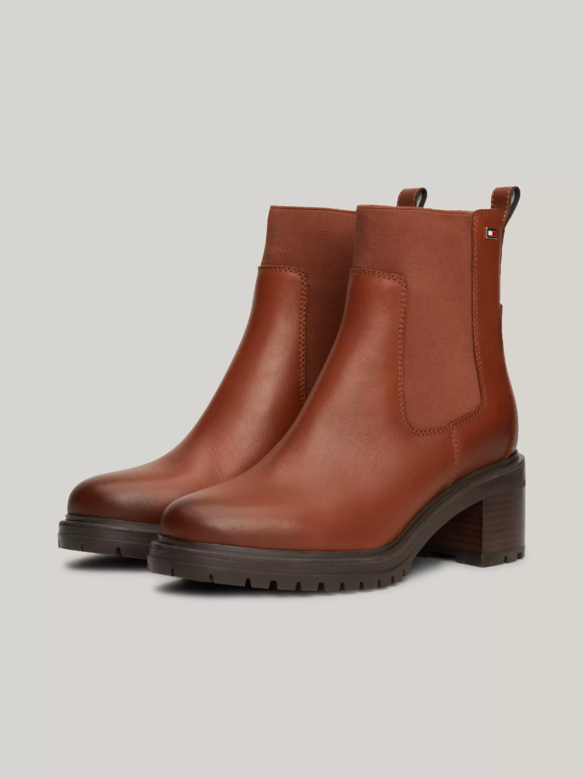 Chelsea Boots | Laarzen & Enkellaarzen*Tommy Hilfiger Leren Chelsea Boot Met Geëmailleerde Vlag COGNAC BROWN