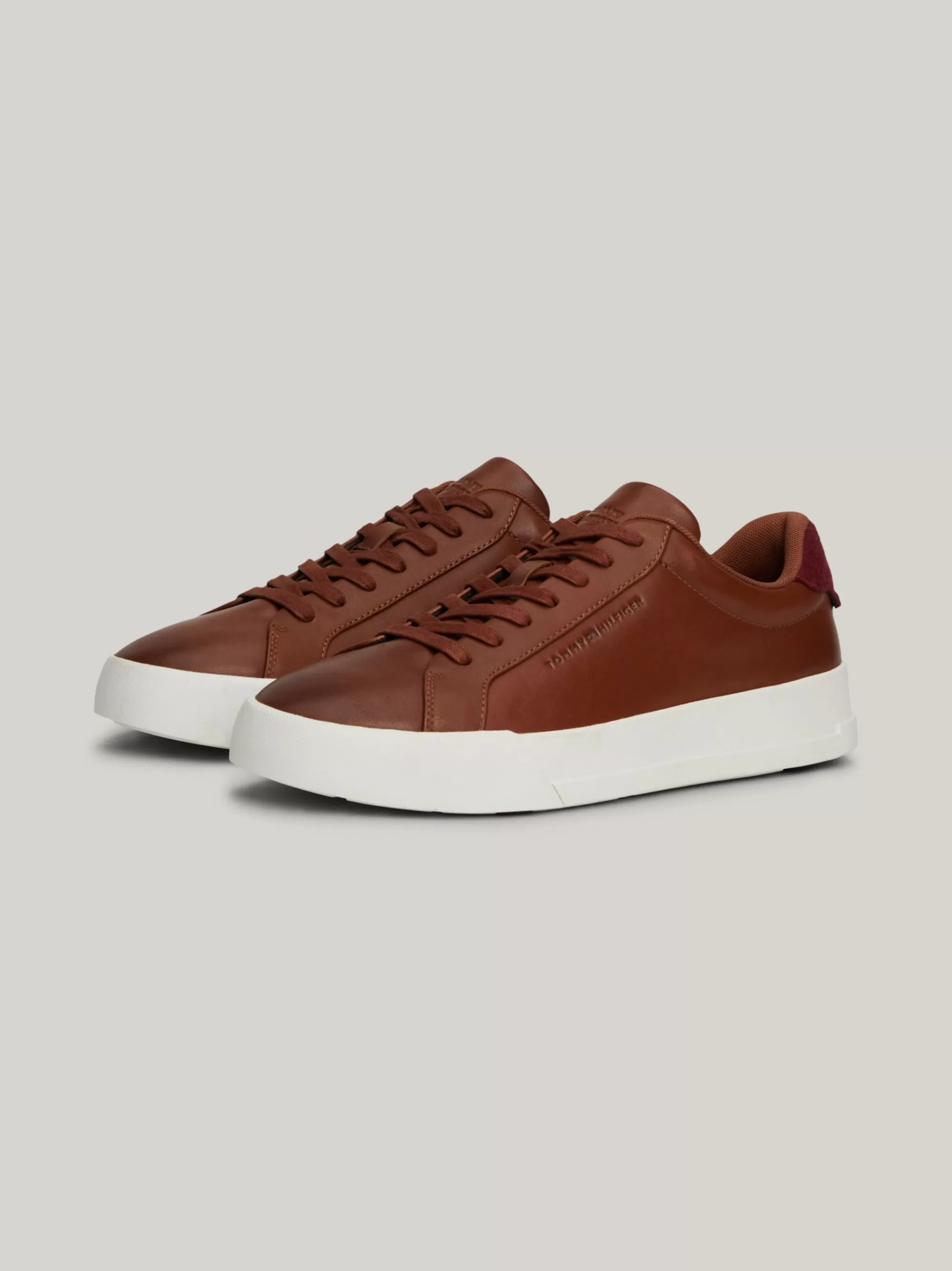 Sneakers*Tommy Hilfiger Leren Court Sneaker Met Contrasthiel WINTER COGNAC