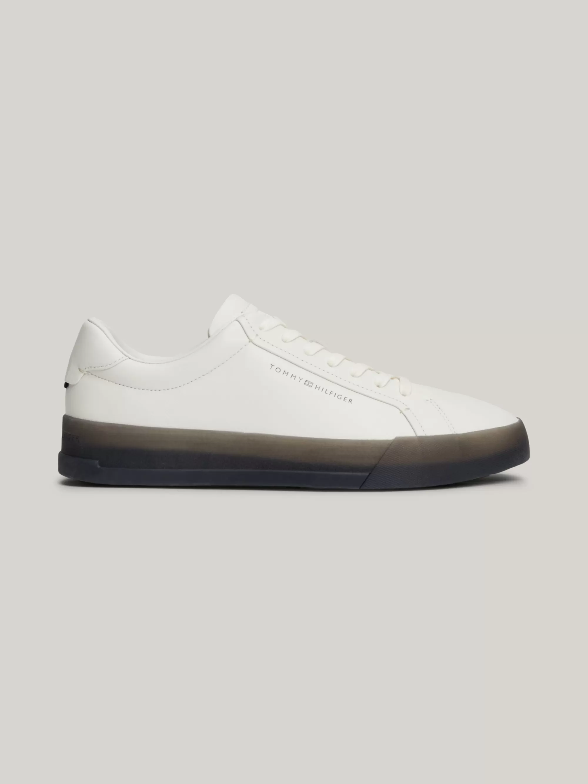 White Trainers | Sneakers*Tommy Hilfiger Leren Court Sneaker Met Contrastzool ECRU