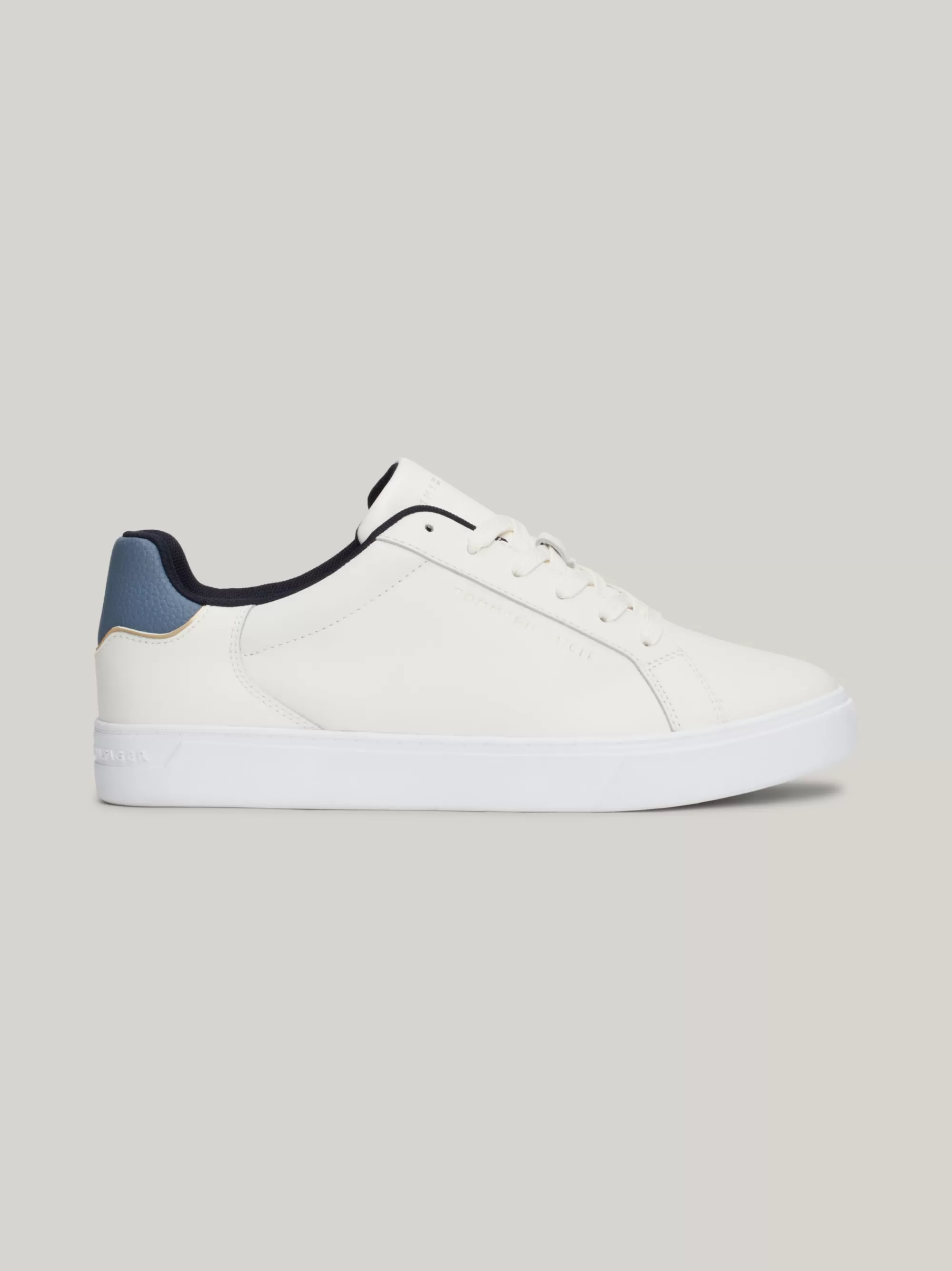 Sneakers*Tommy Hilfiger Leren Court Sneaker Met Metallic Logo ANCIENT WHITE