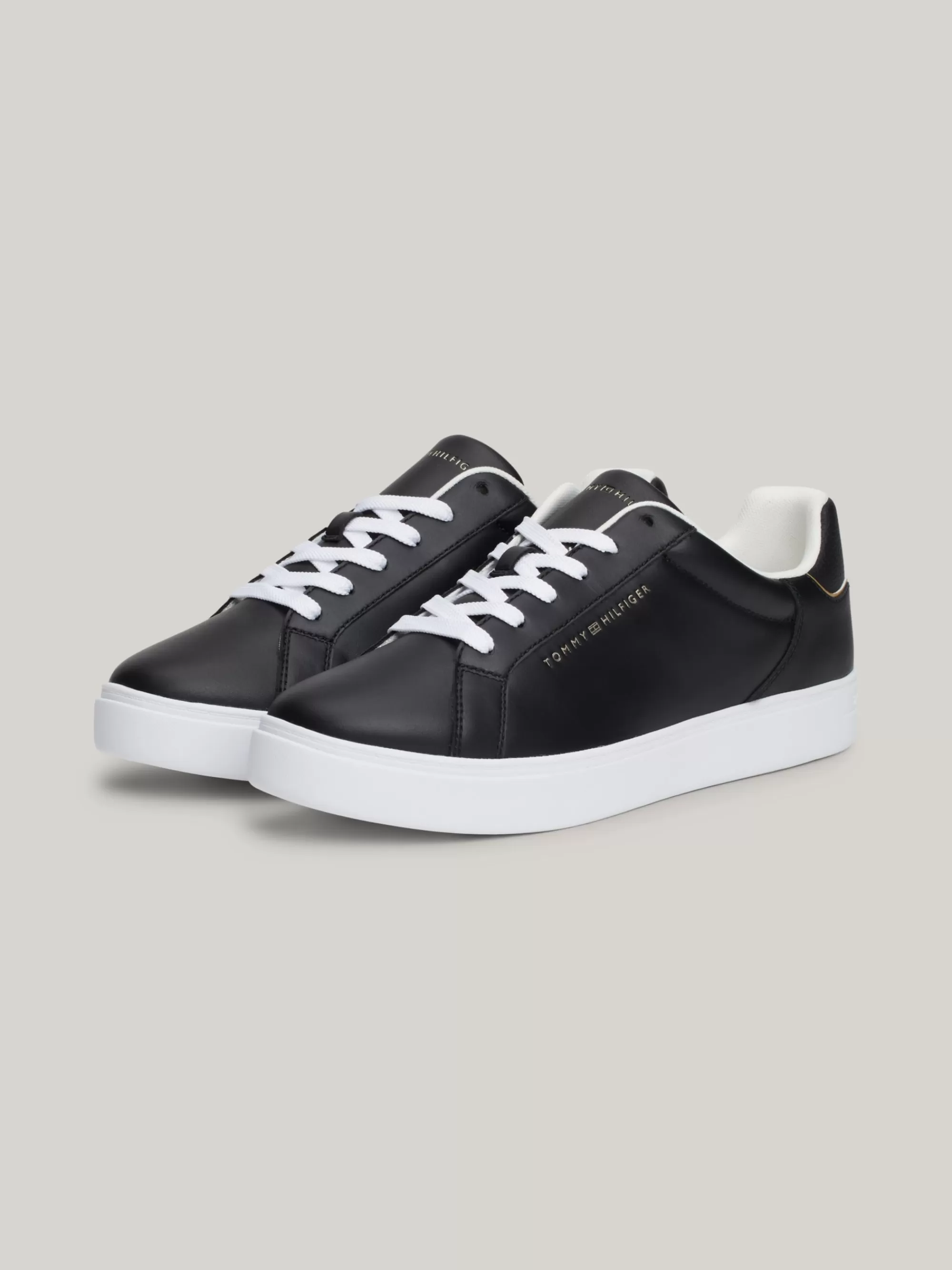 Sneakers*Tommy Hilfiger Leren Court Sneaker Met Metallic Logo BLACK