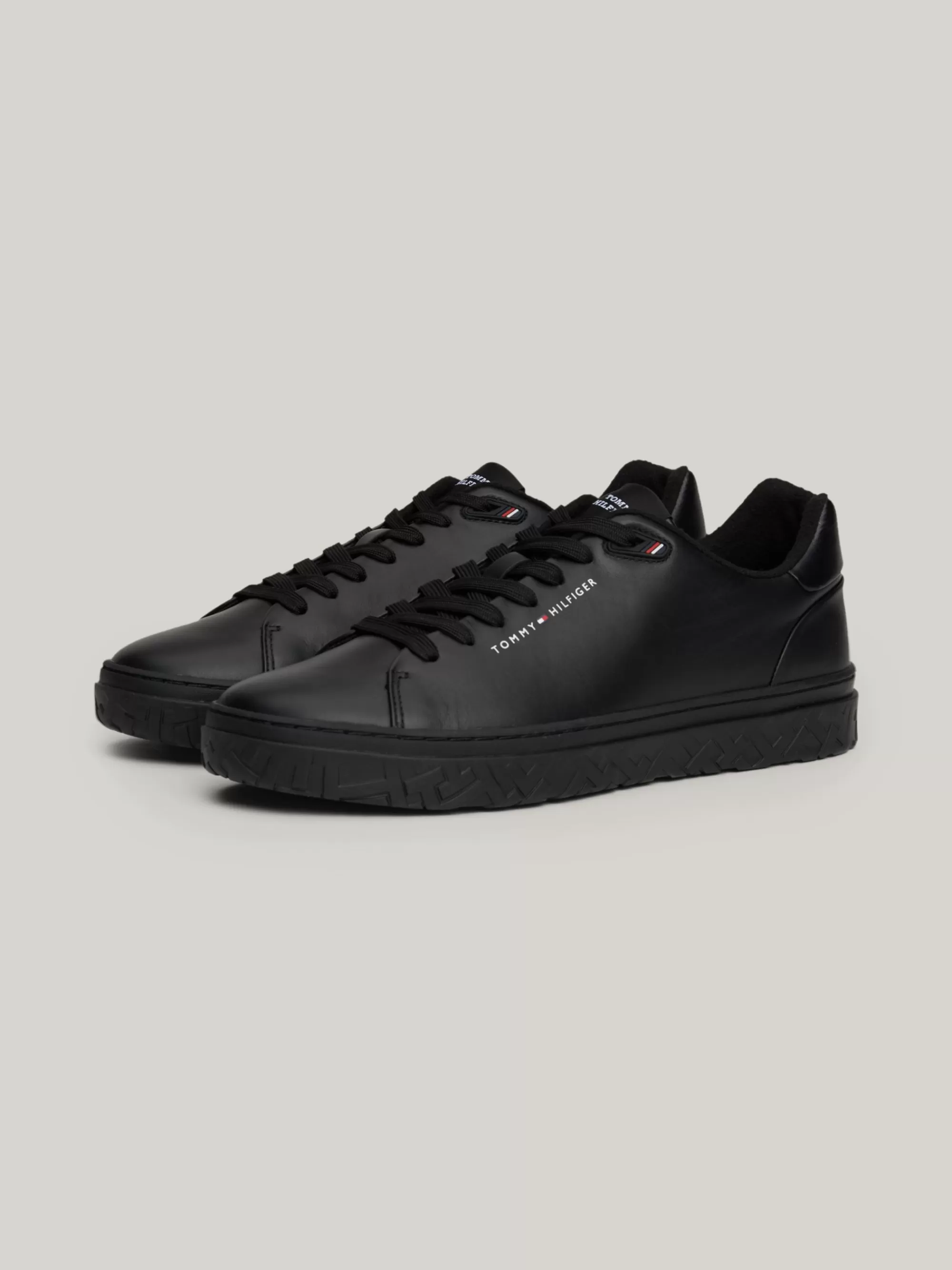 Sneakers*Tommy Hilfiger Leren Court Sneaker Met TH-monogram BLACK