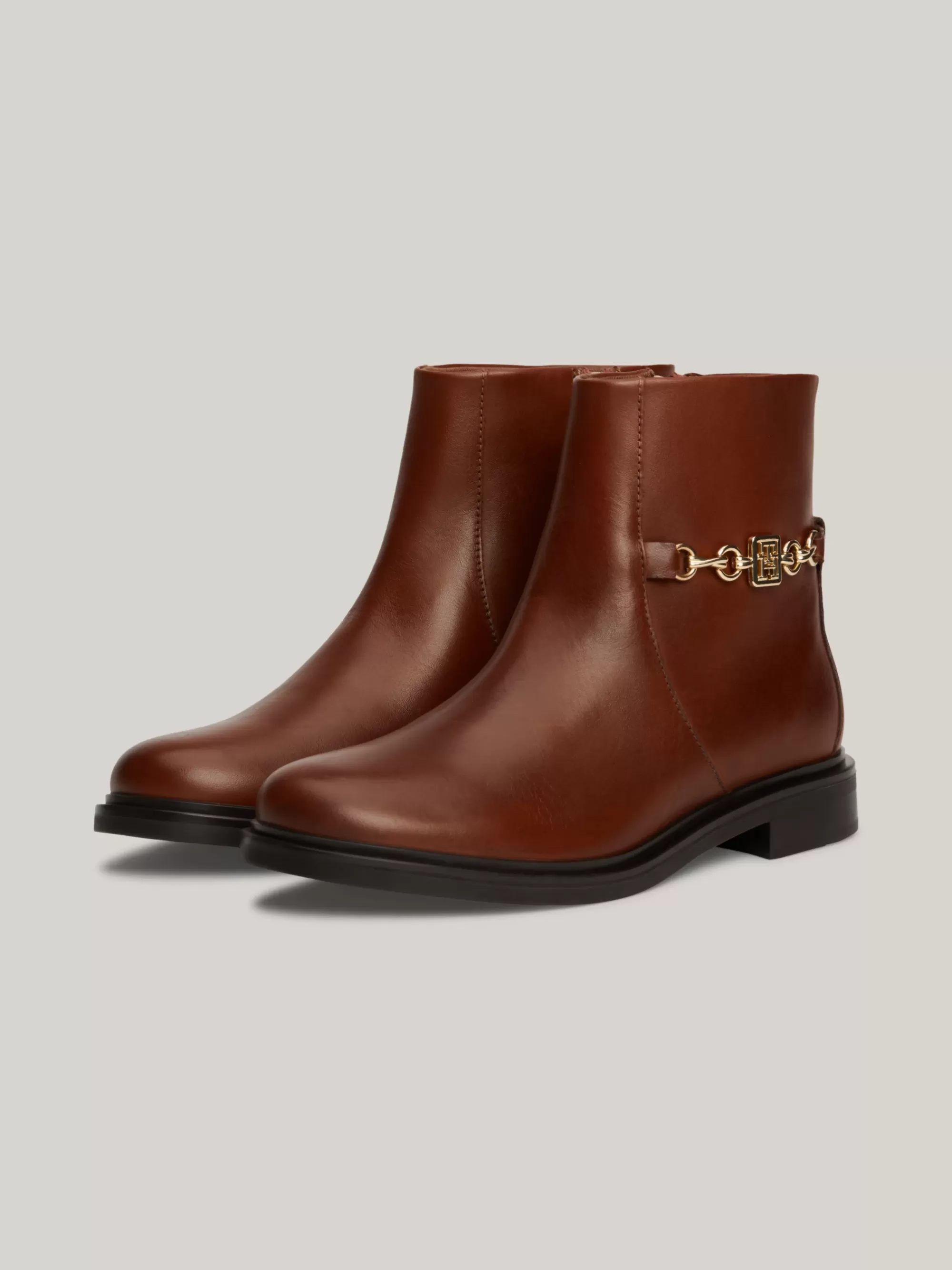 Laarzen & Enkellaarzen*Tommy Hilfiger Leren Enkellaars Met Kettingdetail COGNAC BROWN