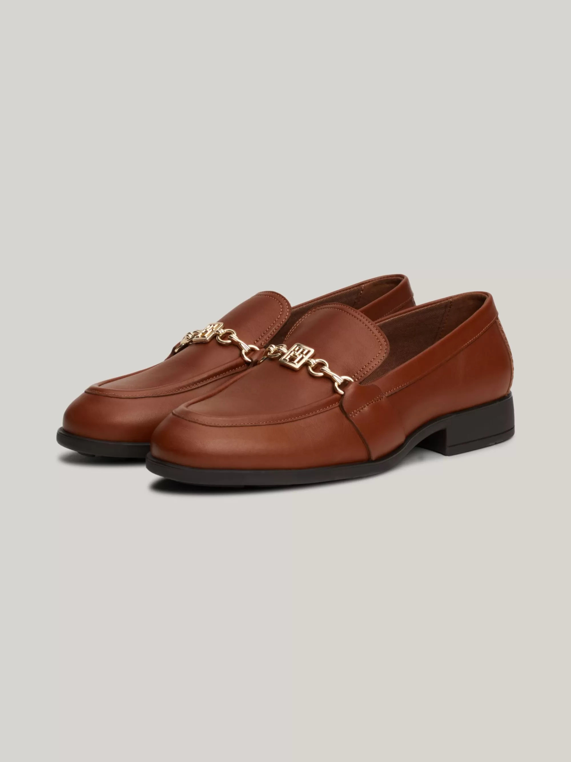 Mocassins & Instappers | Platte Schoenen*Tommy Hilfiger Leren Loafer Met Kettingdetail COGNAC BROWN