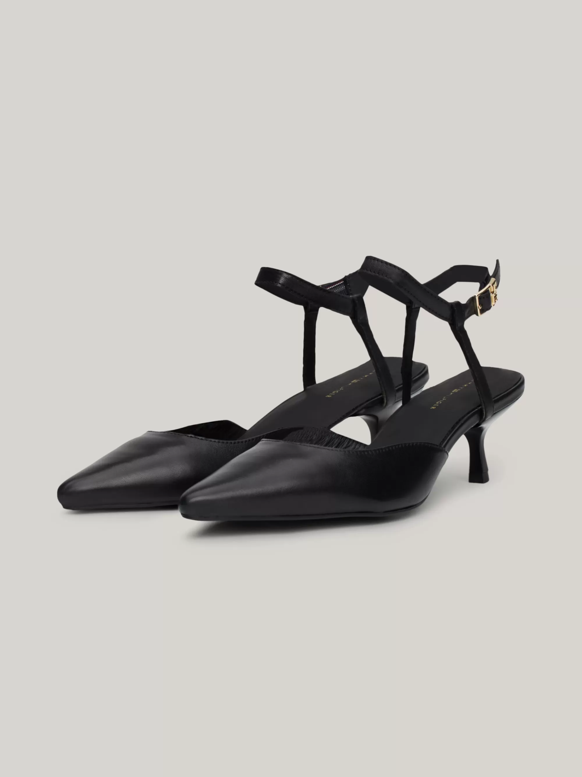 Pumps*Tommy Hilfiger Leren Pump Met Kitten Heel En TH-monogram BLACK
