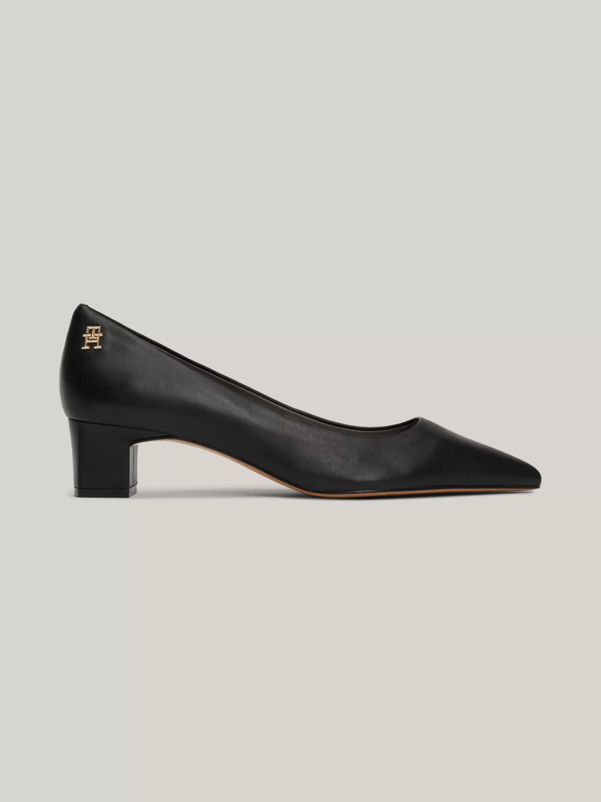 Pumps*Tommy Hilfiger Leren Pump Met Spitse Neus En TH-monogram BLACK