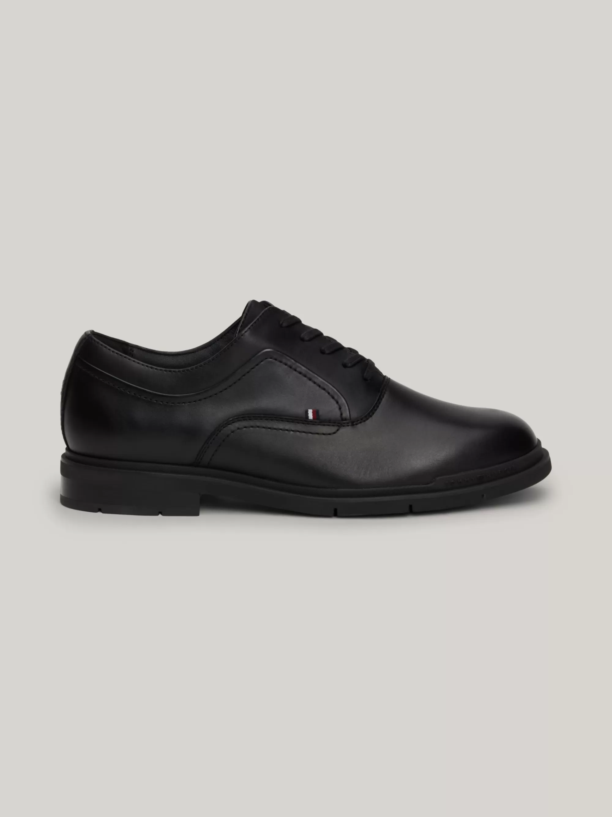 Formele Schoenen*Tommy Hilfiger Leren Veterschoen Met Flexibele Zool BLACK