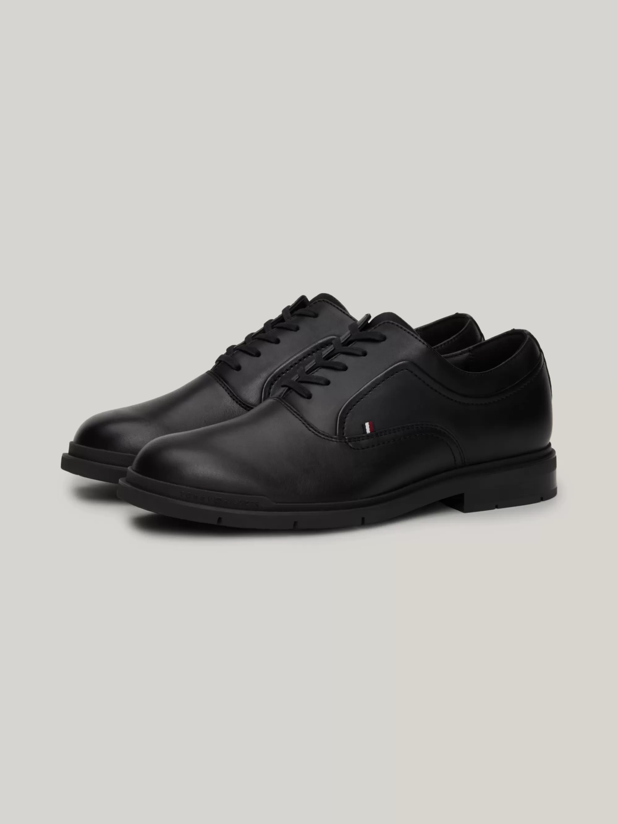 Formele Schoenen*Tommy Hilfiger Leren Veterschoen Met Flexibele Zool BLACK