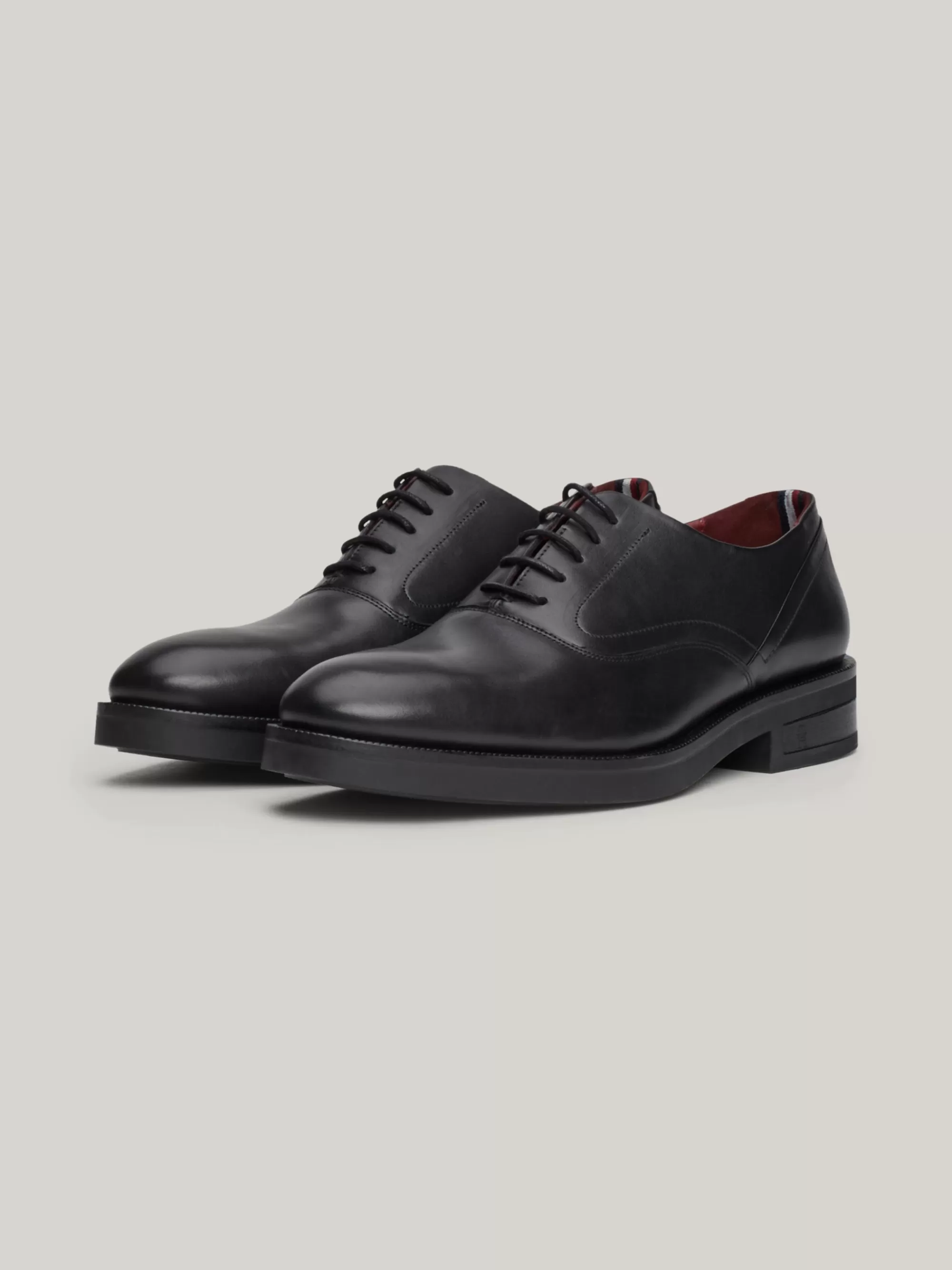 Formele Schoenen*Tommy Hilfiger Leren Veterschoen Met TH-monogram BLACK
