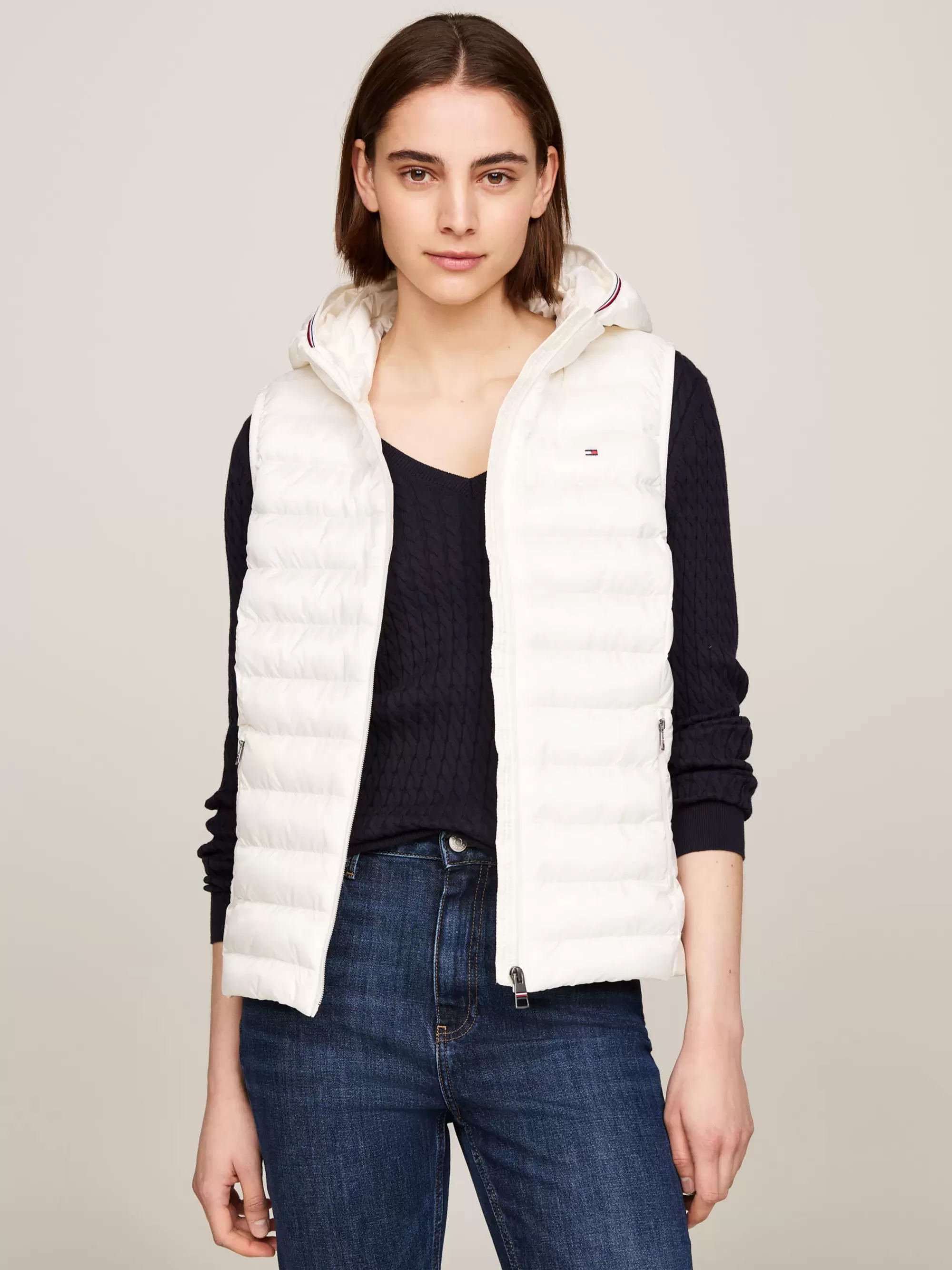 Jassen & Jacks*Tommy Hilfiger Lichtgewicht Bodywarmer Met Dons En Capuchon ANCIENT WHITE