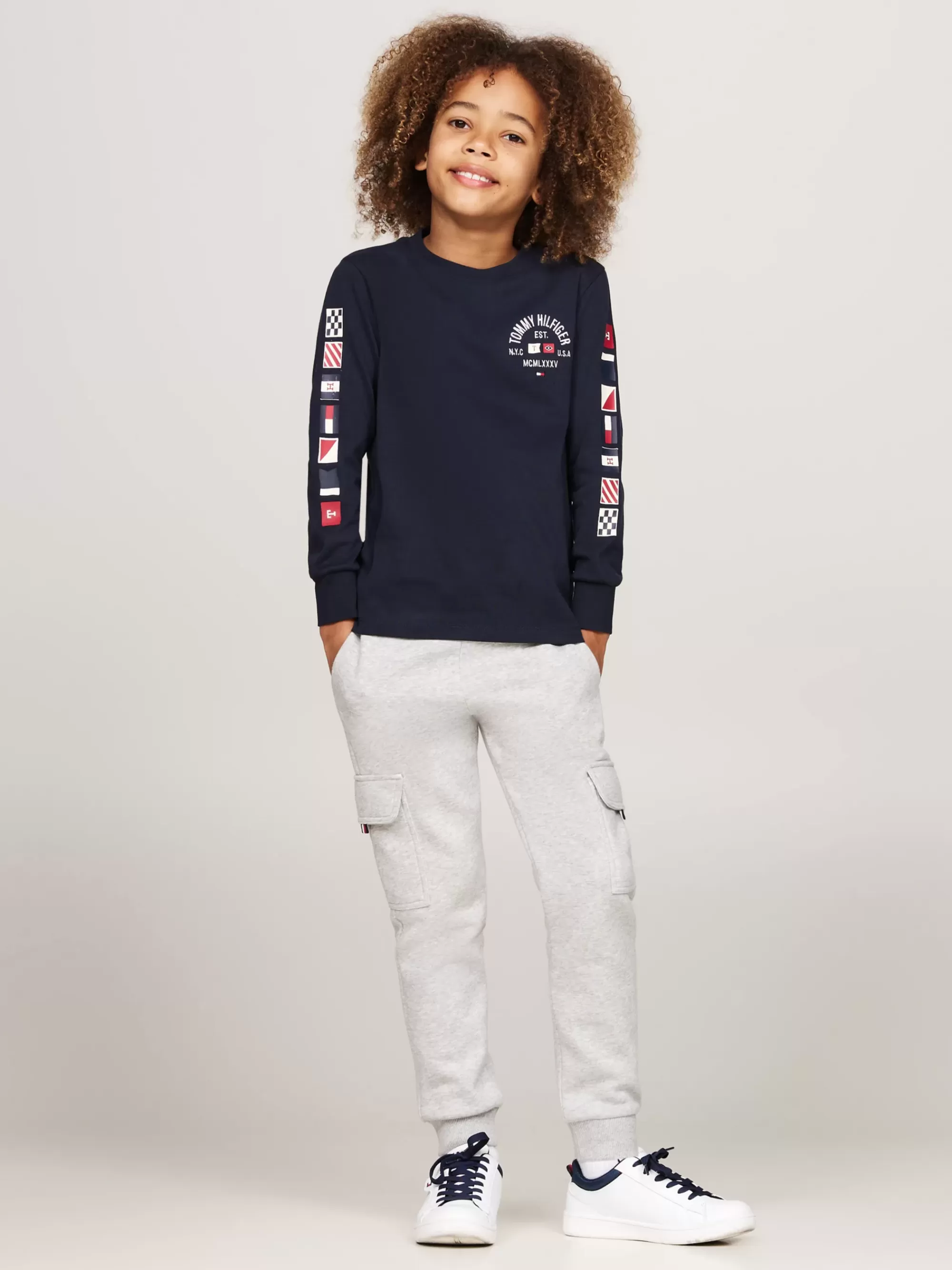 T-Shirts & Polo's*Tommy Hilfiger Longsleeve T-shirt Met Vlaglogo's DESERT SKY