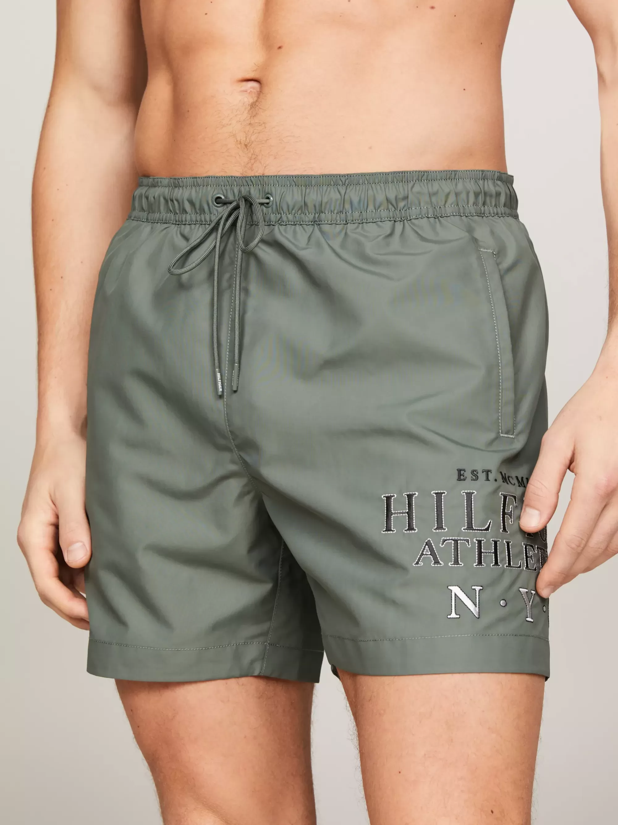 Zwemkleding*Tommy Hilfiger Medium Lange Zwemshort Met Hilfiger-logo STONEWASH GREEN