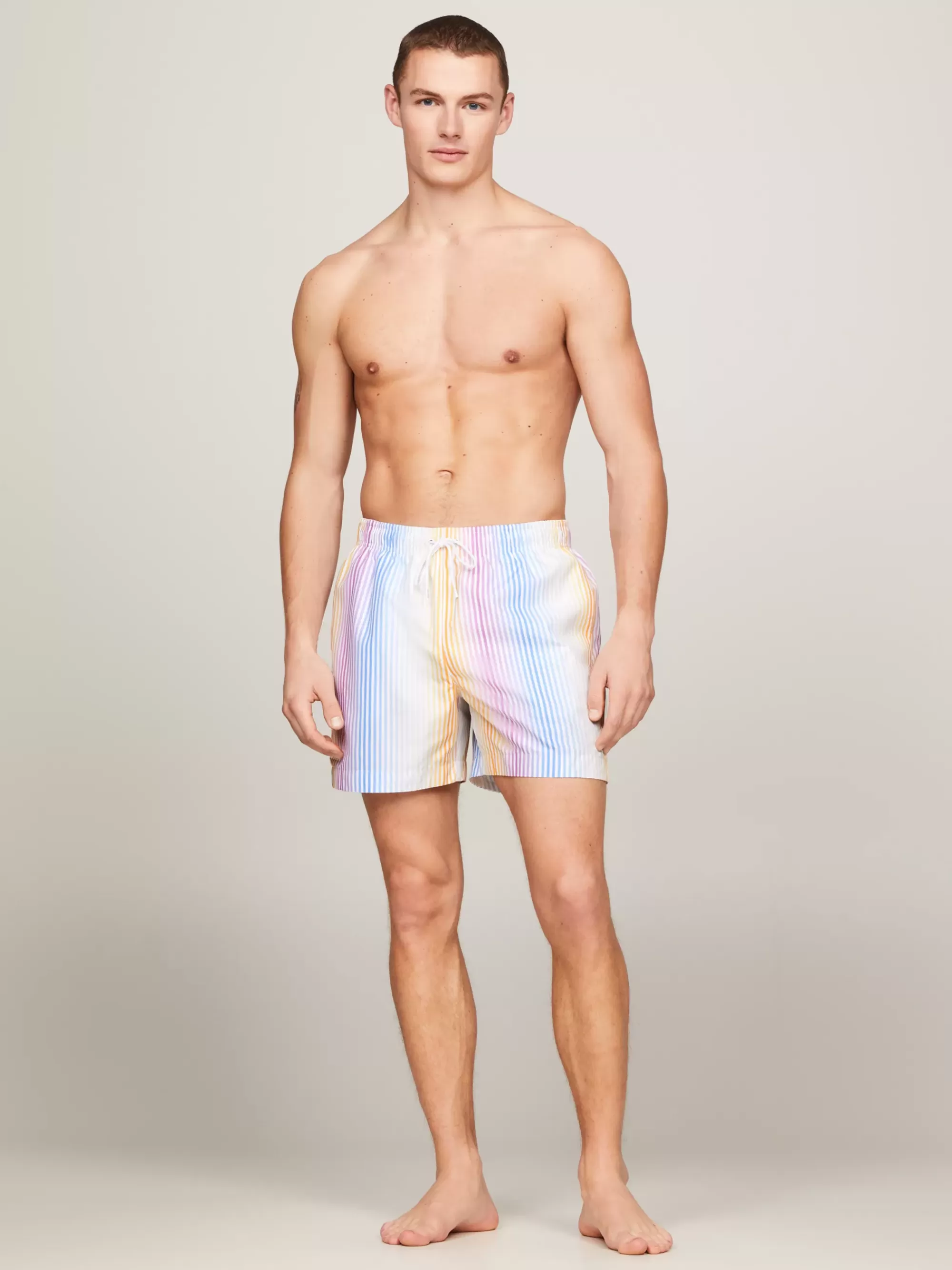 Zwemkleding*Tommy Hilfiger Medium Lange Zwemshort Met Print En Trekkoord TH OMBRE STRIPE MULTI