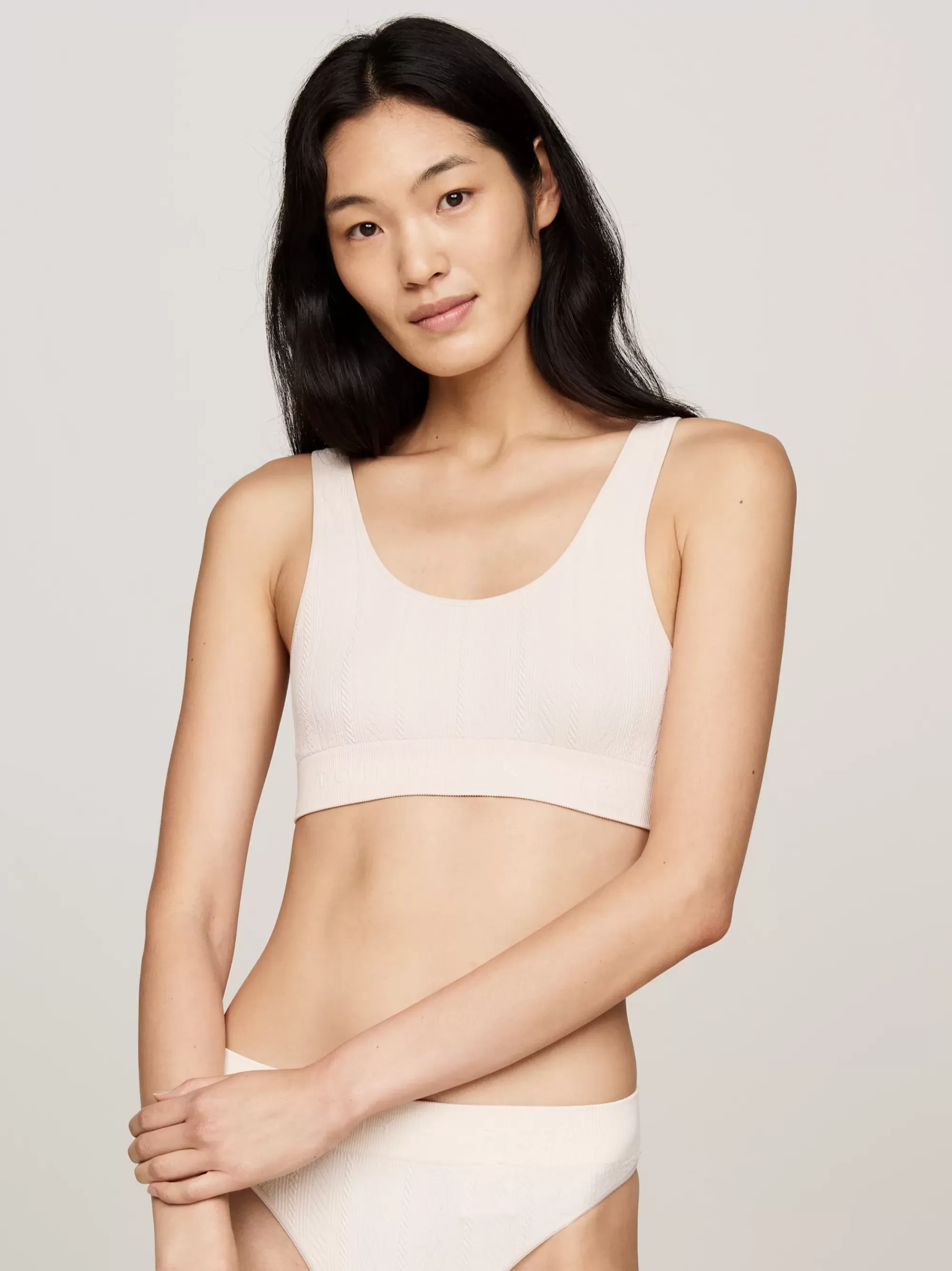 Bh's | Lingerie*Tommy Hilfiger Naadloze Ongevoerde Bh Met Hilfiger-logo CASHMERE CREME