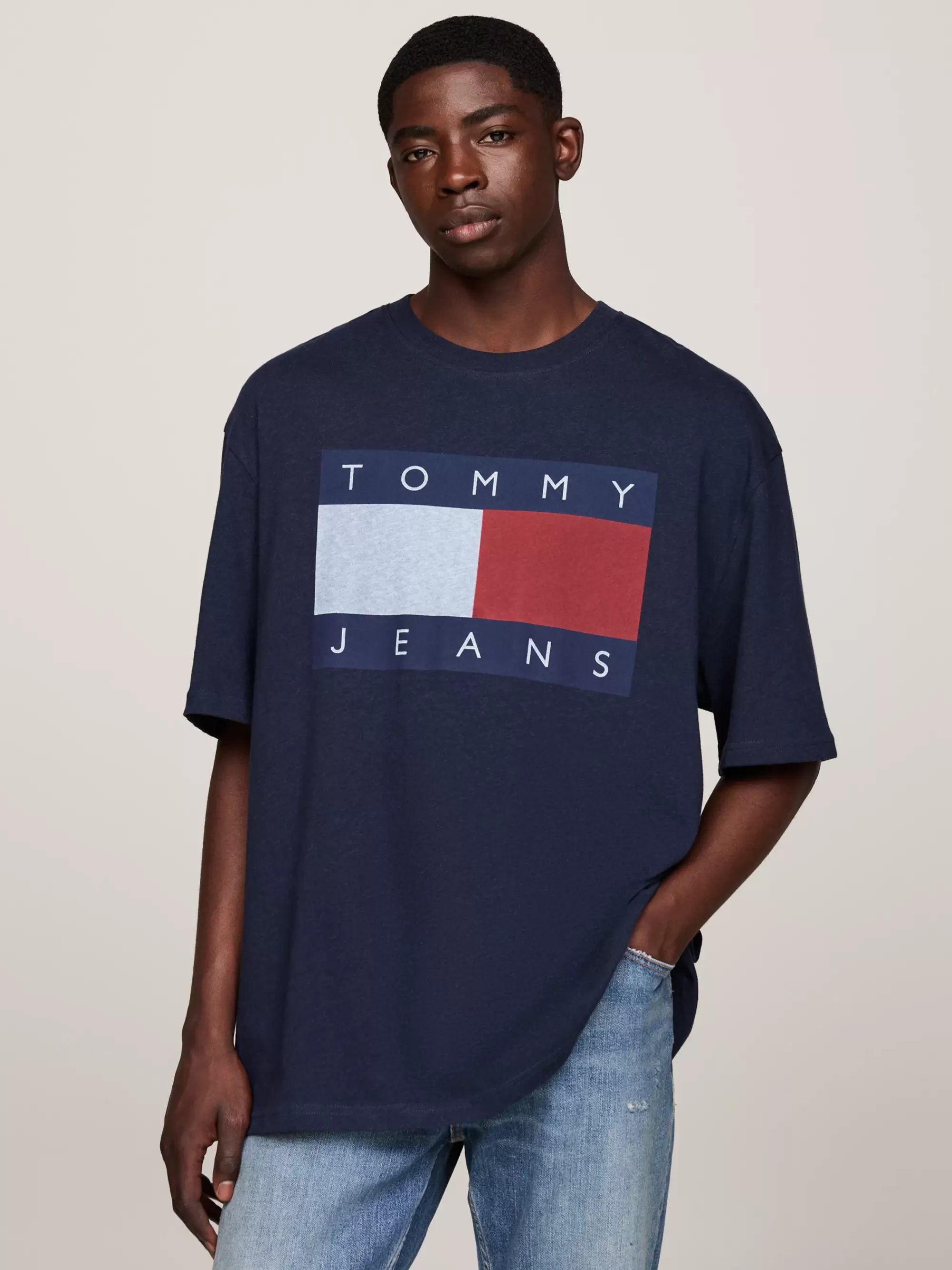 T-Shirts*Tommy Hilfiger Oversized T-shirt Met Tommy-vlagbadge DARK NIGHT NAVY MELANGE